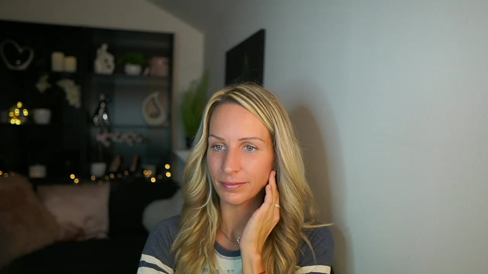 Gallery image thumbnail from Nikki__Sexx__'s myfreecams stream on, 10/05/2023, 20:47 image 2 of 20