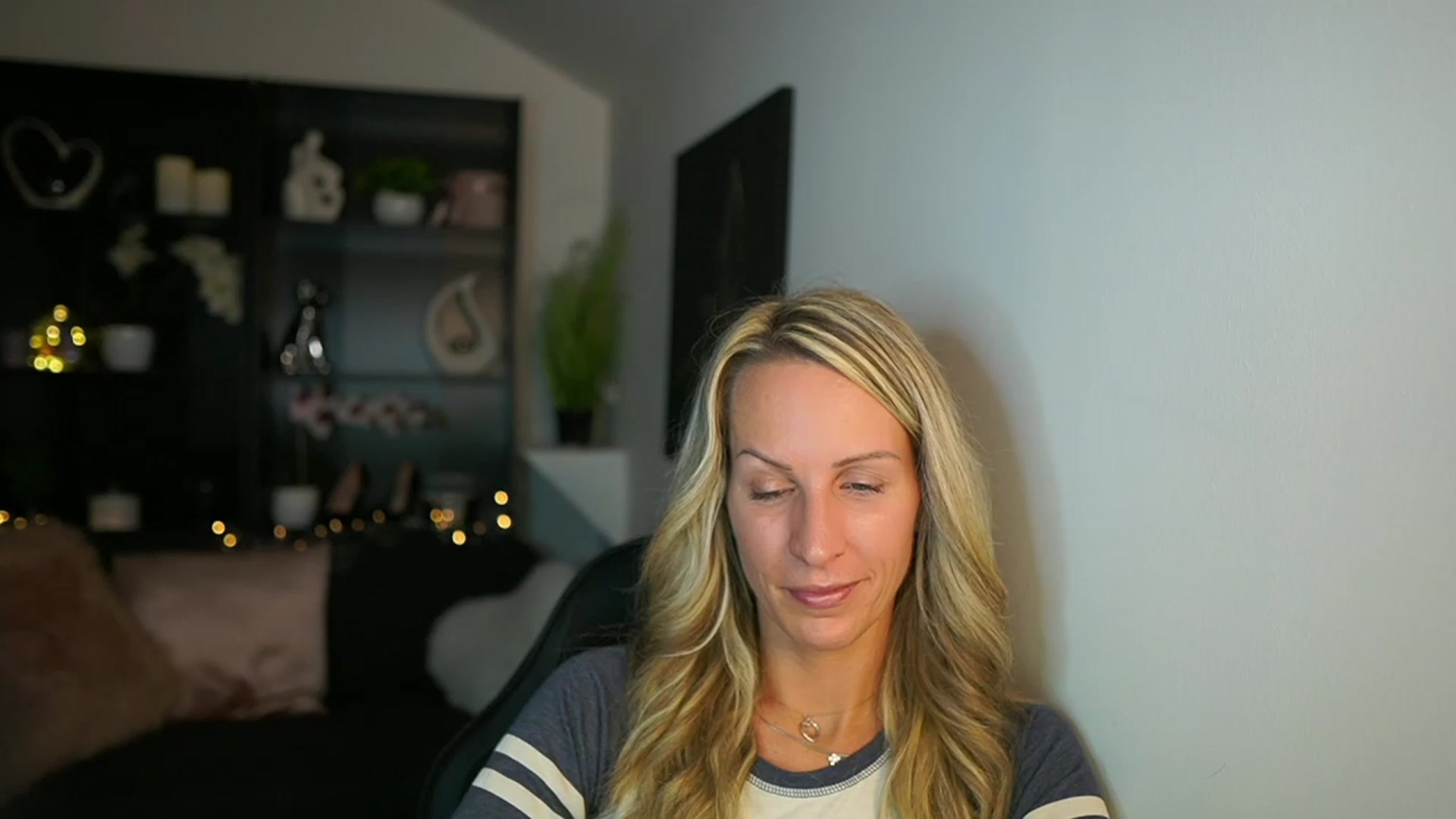 Gallery image thumbnail from Nikki__Sexx__'s myfreecams stream on, 10/05/2023, 20:47 image 6 of 20