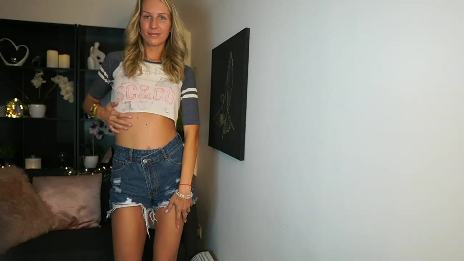 Gallery image thumbnail from Nikki__Sexx__'s myfreecams stream on, 10/05/2023, 20:47 image 11 of 20