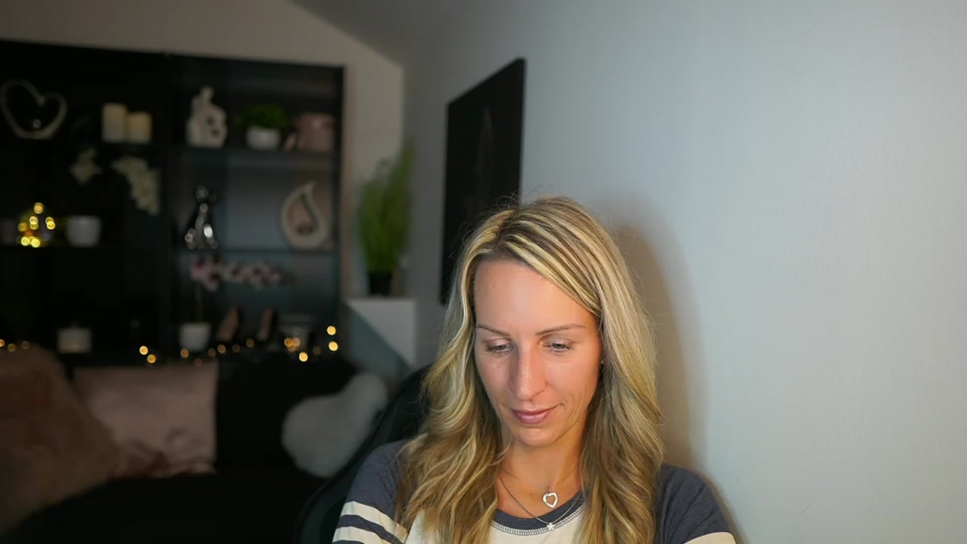 Gallery image thumbnail from Nikki__Sexx__'s myfreecams stream on, 10/05/2023, 20:47 image 17 of 20