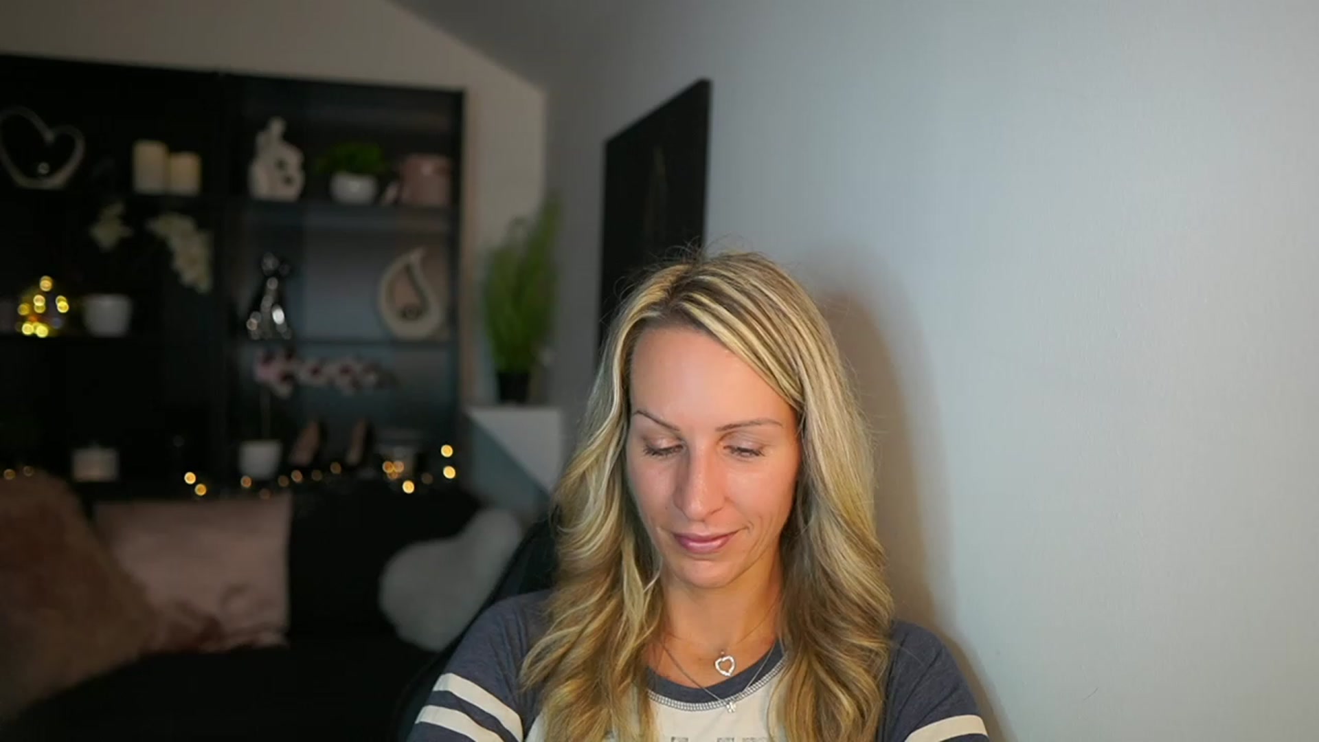 Gallery image thumbnail from Nikki__Sexx__'s myfreecams stream on, 10/05/2023, 20:47 image 16 of 20