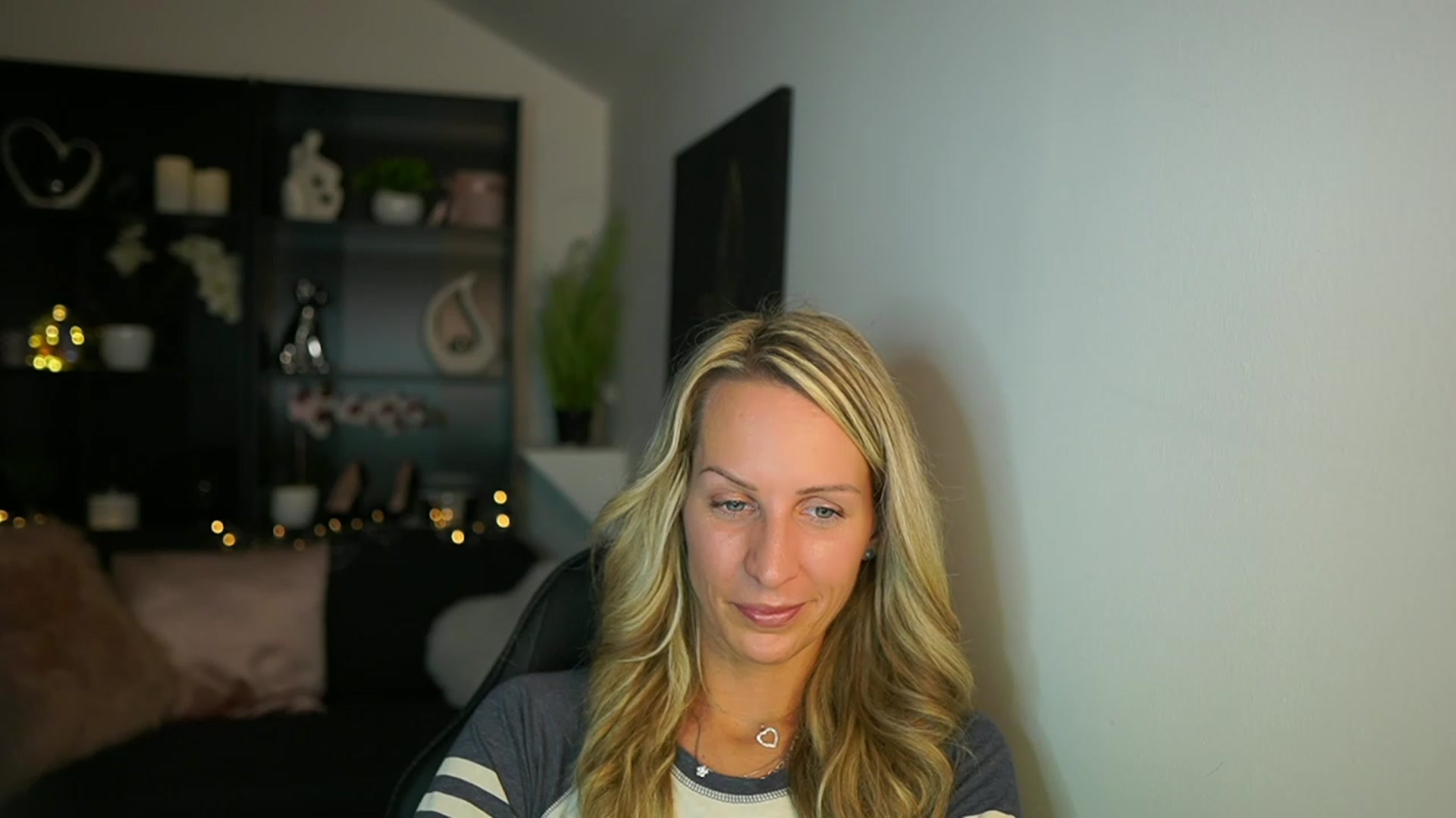 Gallery image thumbnail from Nikki__Sexx__'s myfreecams stream on, 10/05/2023, 20:47 image 9 of 20