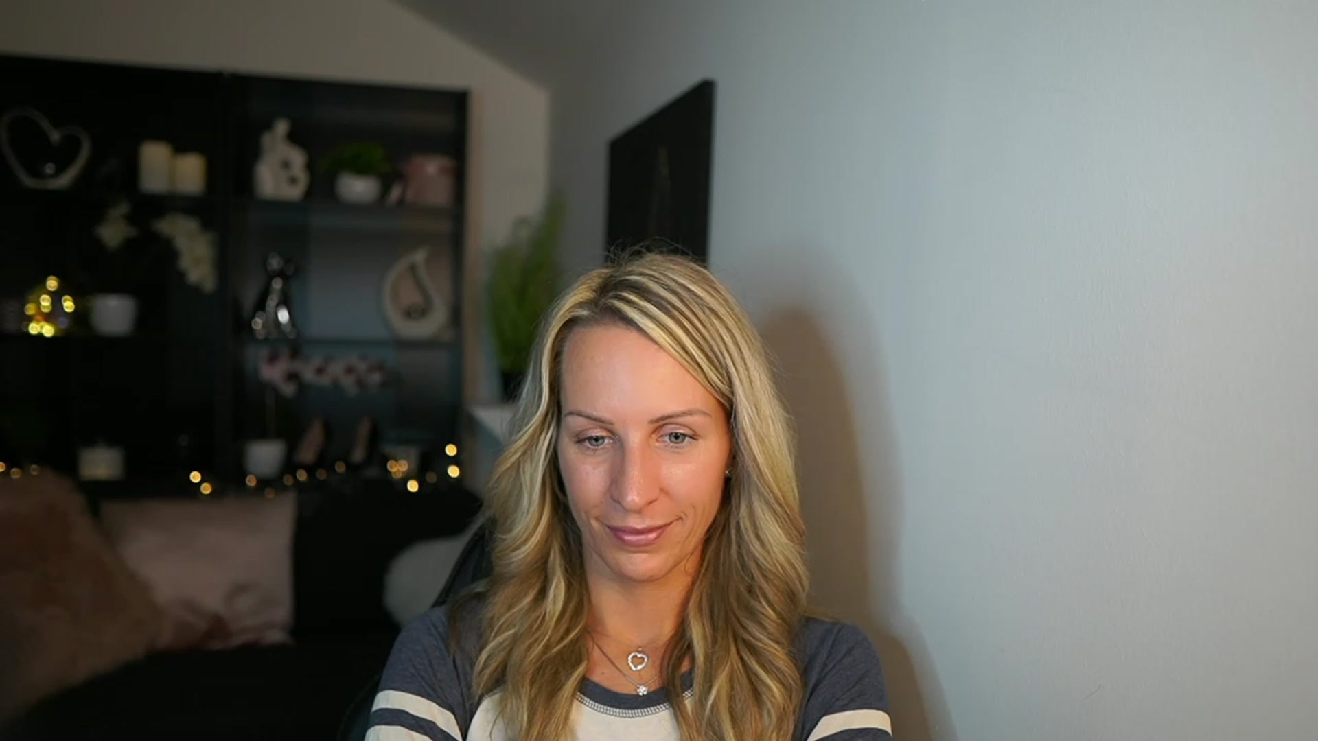Gallery image thumbnail from Nikki__Sexx__'s myfreecams stream on, 10/05/2023, 21:02 image 7 of 20