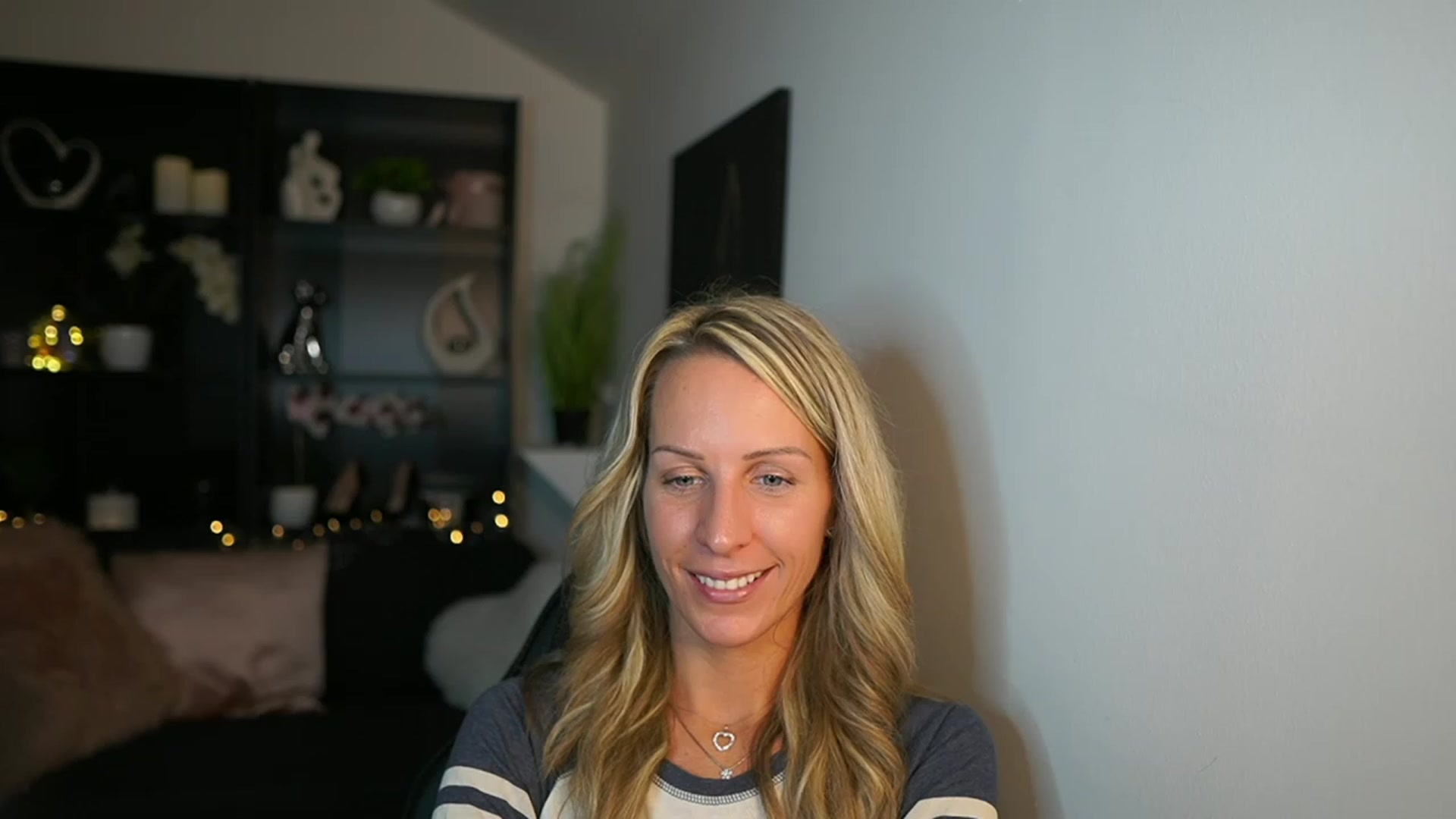 Gallery image thumbnail from Nikki__Sexx__'s myfreecams stream on, 10/05/2023, 21:02 image 8 of 20