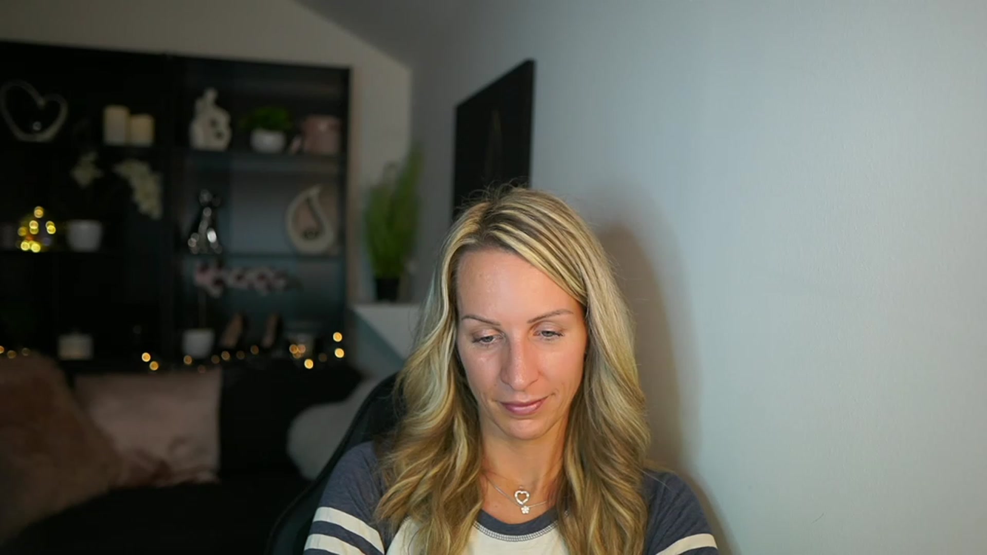 Gallery image thumbnail from Nikki__Sexx__'s myfreecams stream on, 10/05/2023, 21:02 image 14 of 20