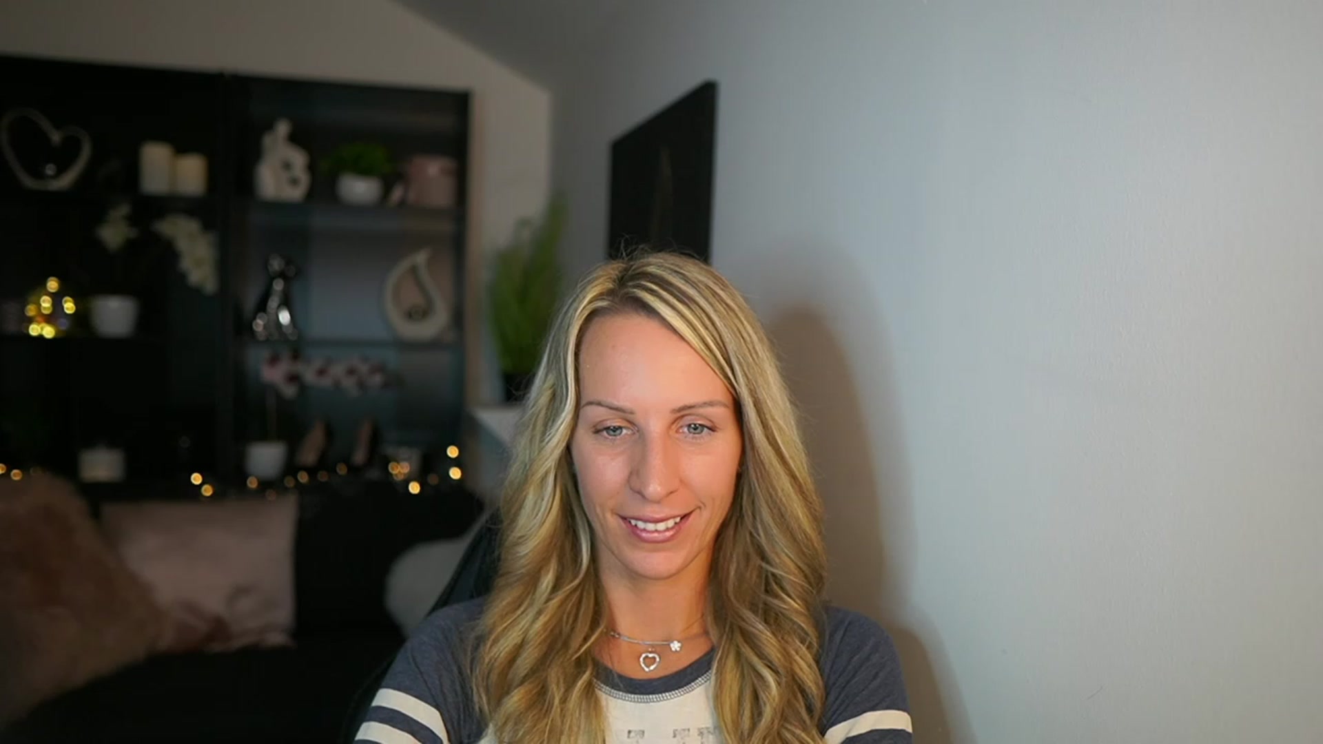 Gallery image thumbnail from Nikki__Sexx__'s myfreecams stream on, 10/05/2023, 22:19 image 11 of 20