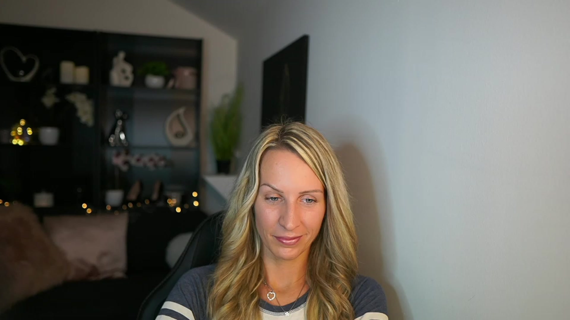 Gallery image thumbnail from Nikki__Sexx__'s myfreecams stream on, 10/05/2023, 22:19 image 14 of 20