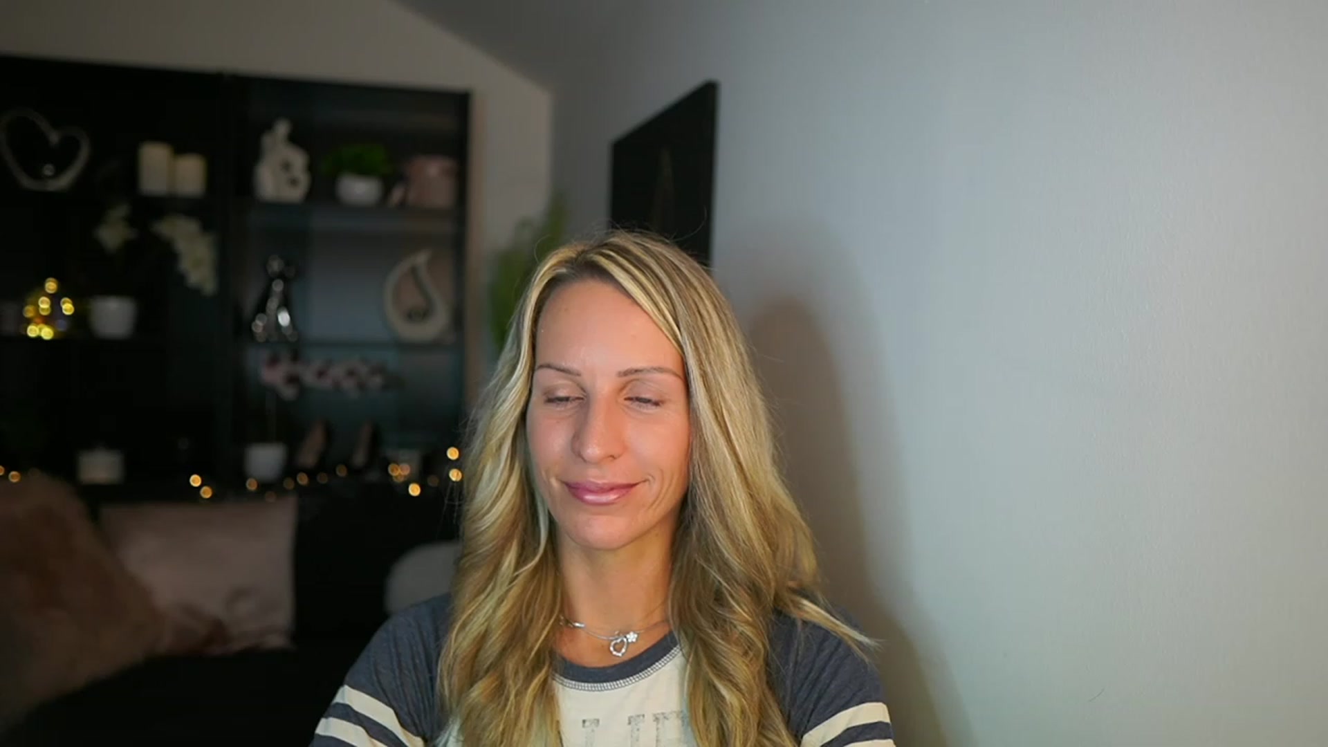 Gallery image thumbnail from Nikki__Sexx__'s myfreecams stream on, 10/05/2023, 22:19 image 7 of 20