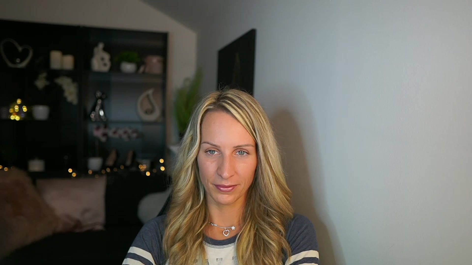 Gallery image thumbnail from Nikki__Sexx__'s myfreecams stream on, 10/05/2023, 22:19 image 10 of 20