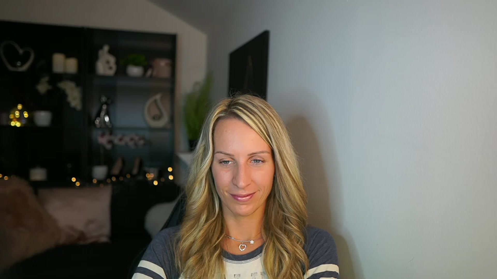 Gallery image thumbnail from Nikki__Sexx__'s myfreecams stream on, 10/05/2023, 22:19 image 12 of 20