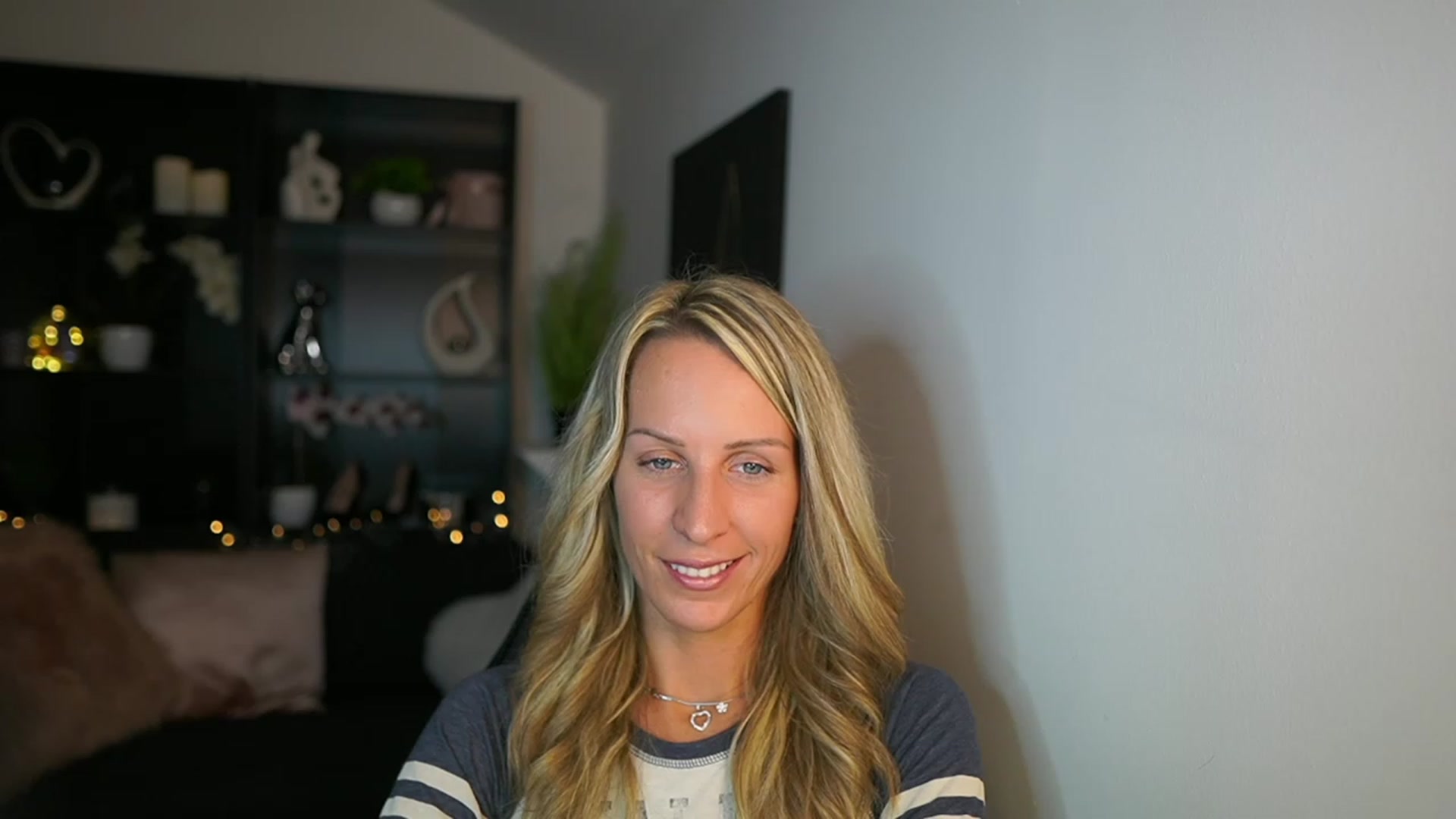 Gallery image thumbnail from Nikki__Sexx__'s myfreecams stream on, 10/05/2023, 22:19 image 9 of 20