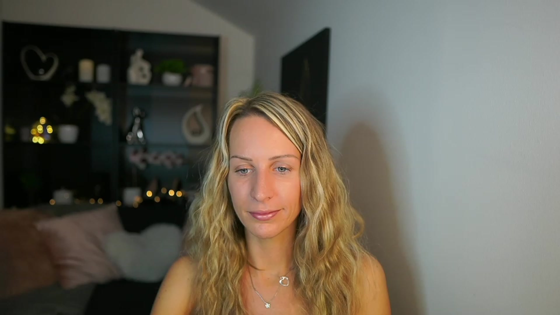Gallery image thumbnail from Nikki__Sexx__'s myfreecams stream on, 10/09/2023, 19:07 image 13 of 20