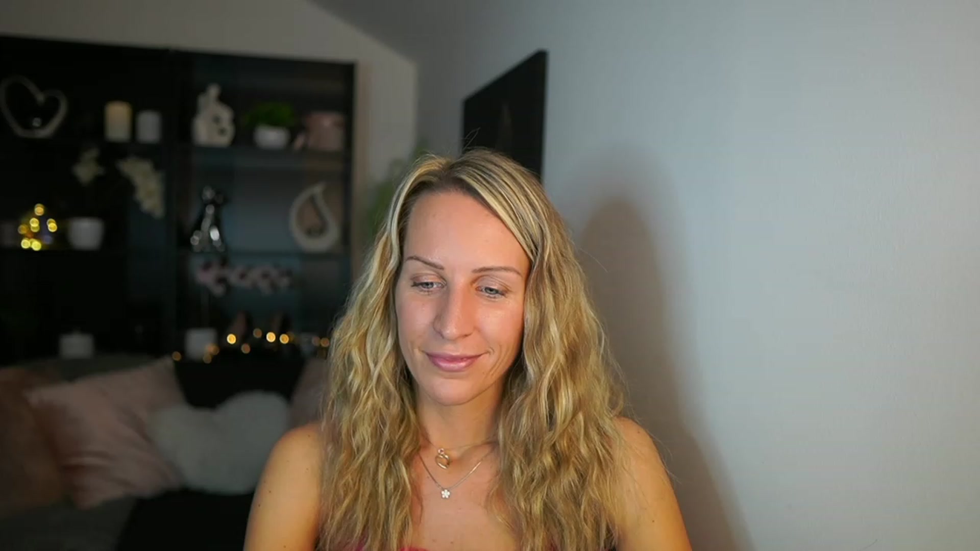 Gallery image thumbnail from Nikki__Sexx__'s myfreecams stream on, 10/09/2023, 20:23 image 11 of 20