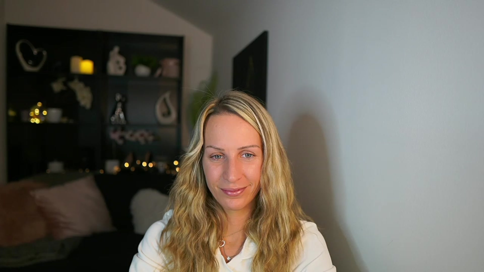 Gallery image thumbnail from Nikki__Sexx__'s myfreecams stream on, 10/16/2023, 18:44 image 11 of 20
