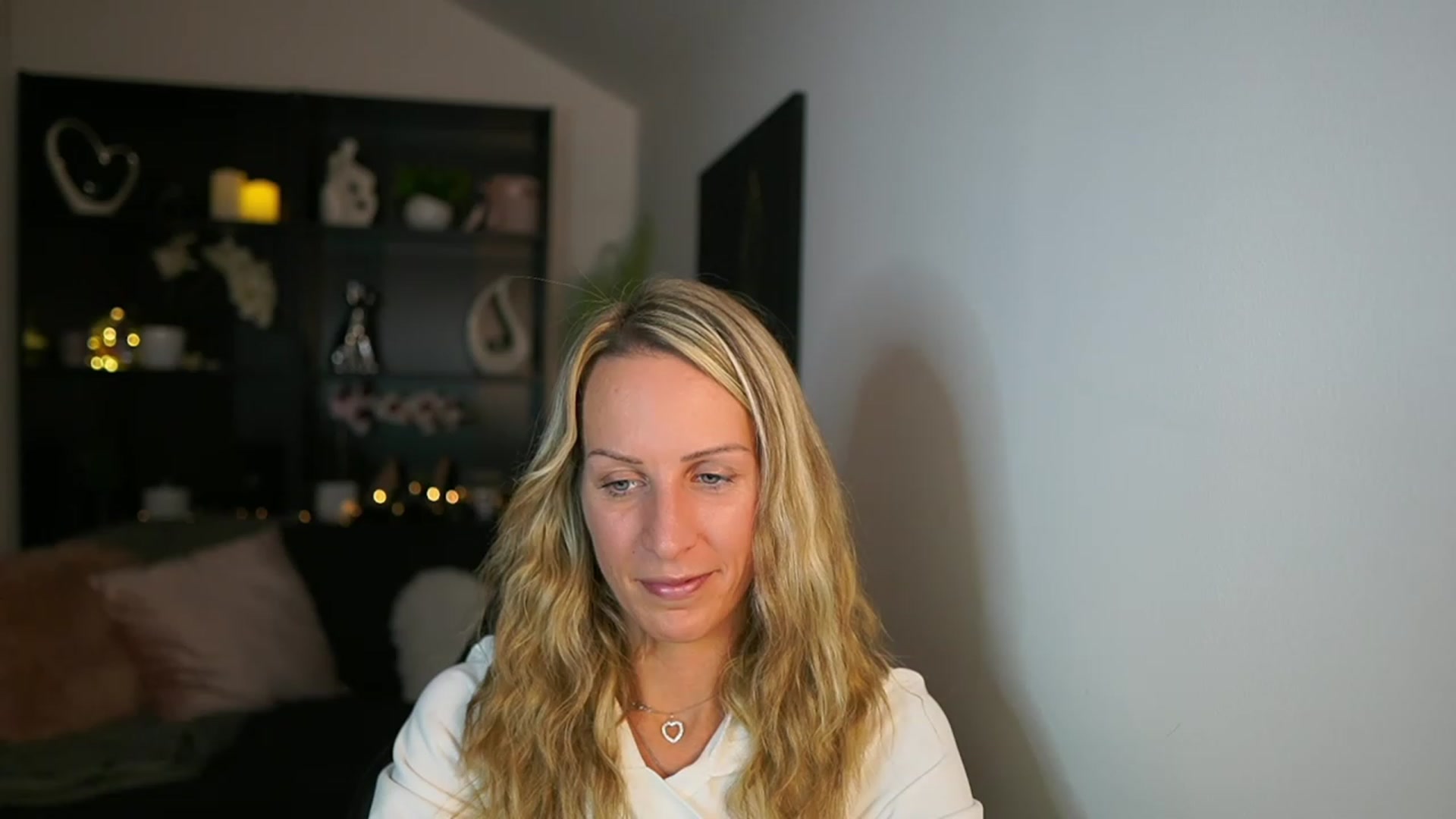 Gallery image thumbnail from Nikki__Sexx__'s myfreecams stream on, 10/16/2023, 18:44 image 13 of 20