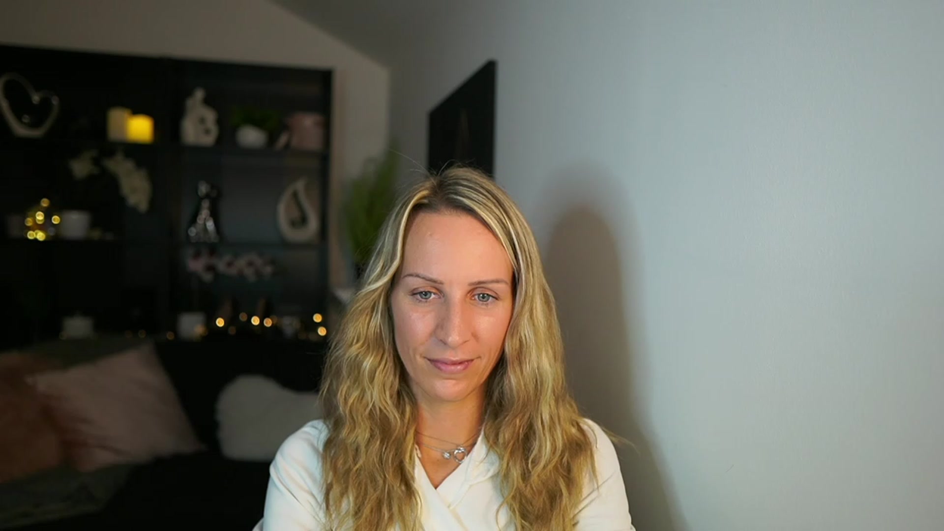 Gallery image thumbnail from Nikki__Sexx__'s myfreecams stream on, 10/16/2023, 22:27 image 13 of 20