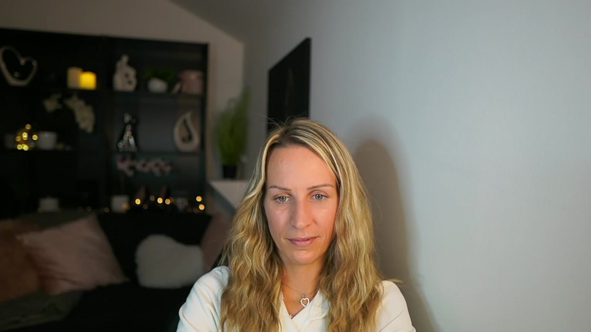 Gallery image thumbnail from Nikki__Sexx__'s myfreecams stream on, 10/16/2023, 22:27 image 20 of 20