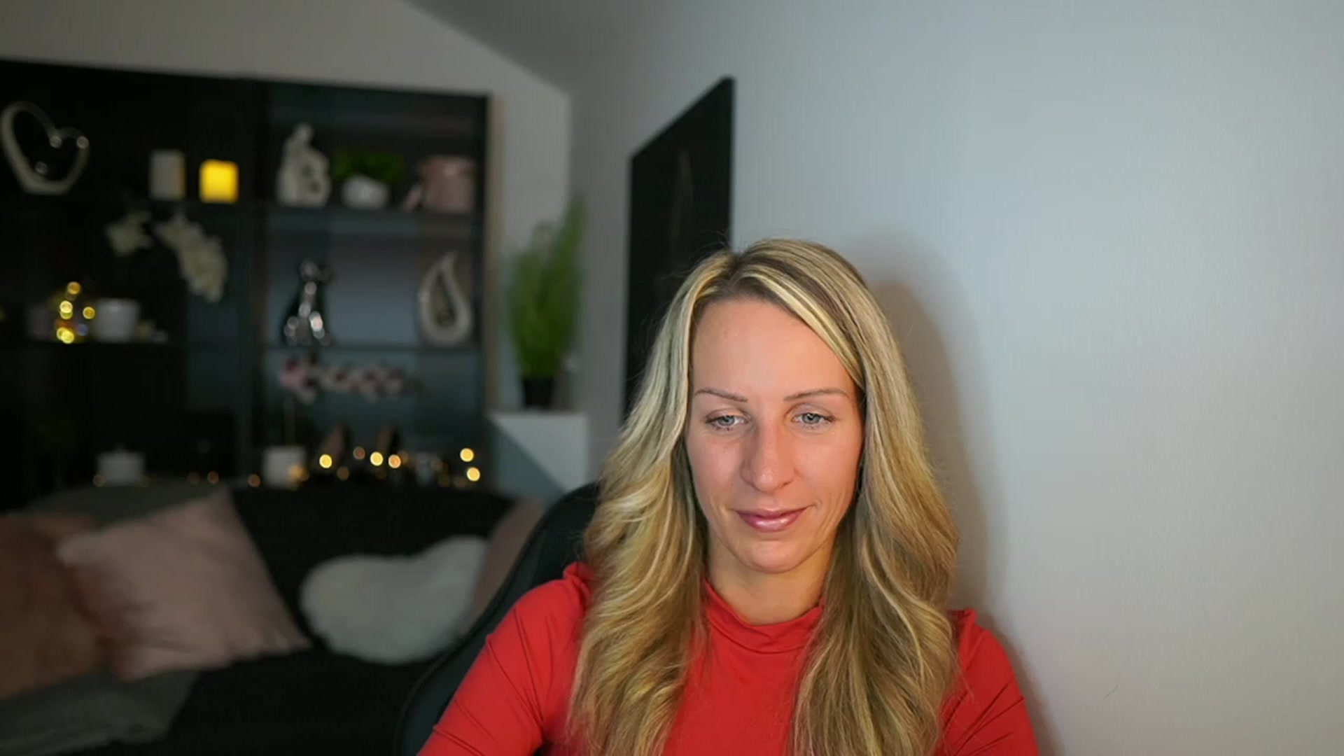 Gallery image thumbnail from Nikki__Sexx__'s myfreecams stream on, 10/19/2023, 18:45 image 4 of 20