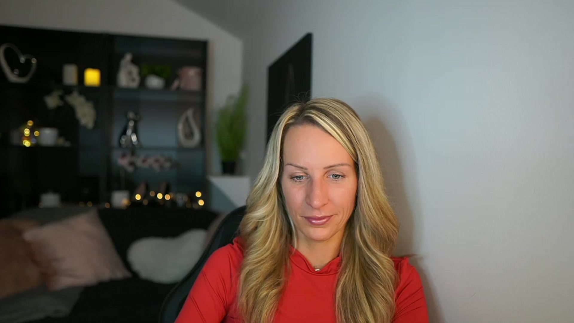 Gallery image thumbnail from Nikki__Sexx__'s myfreecams stream on, 10/19/2023, 18:45 image 17 of 20