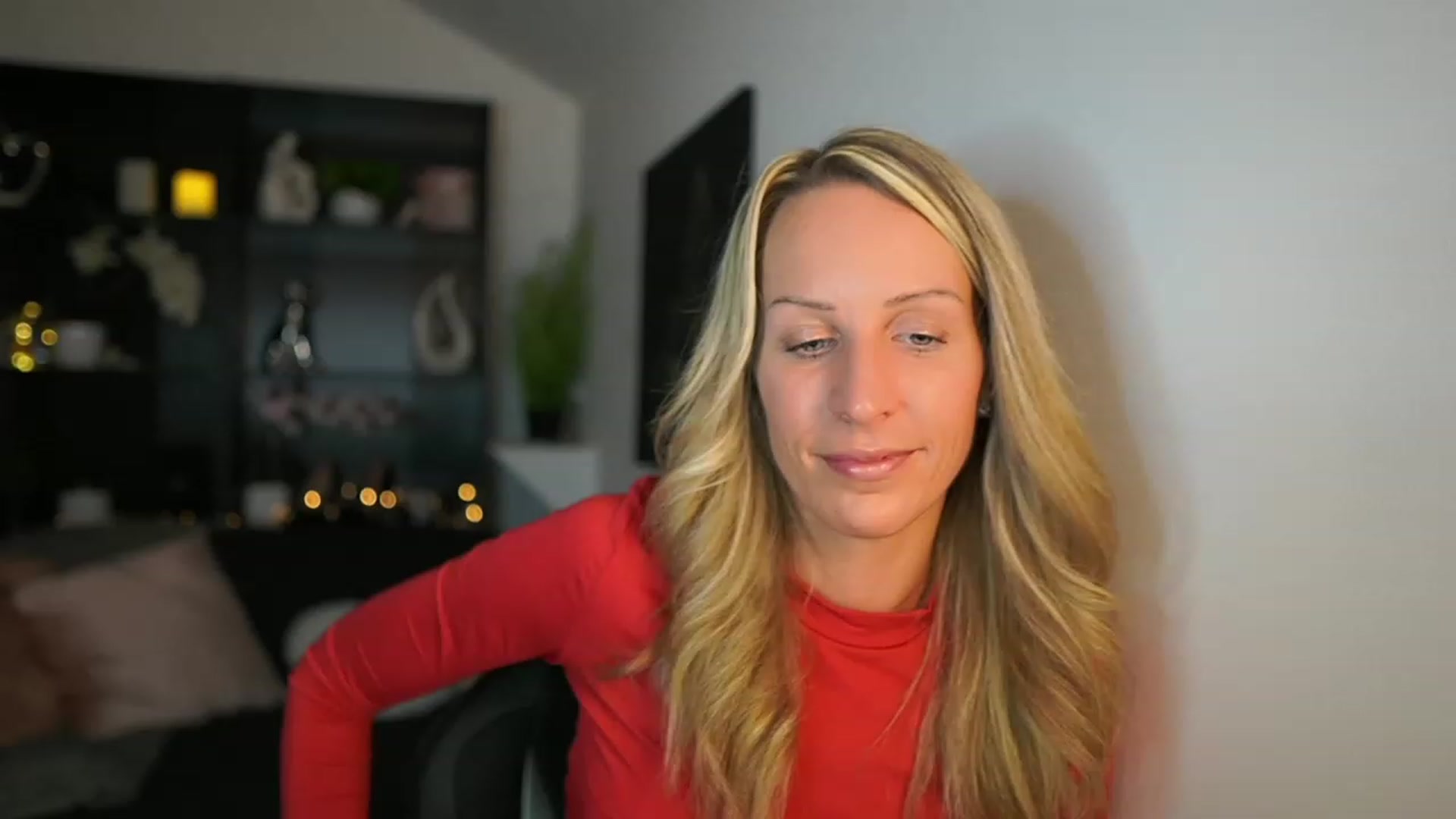 Gallery image thumbnail from Nikki__Sexx__'s myfreecams stream on, 10/19/2023, 19:56 image 15 of 20