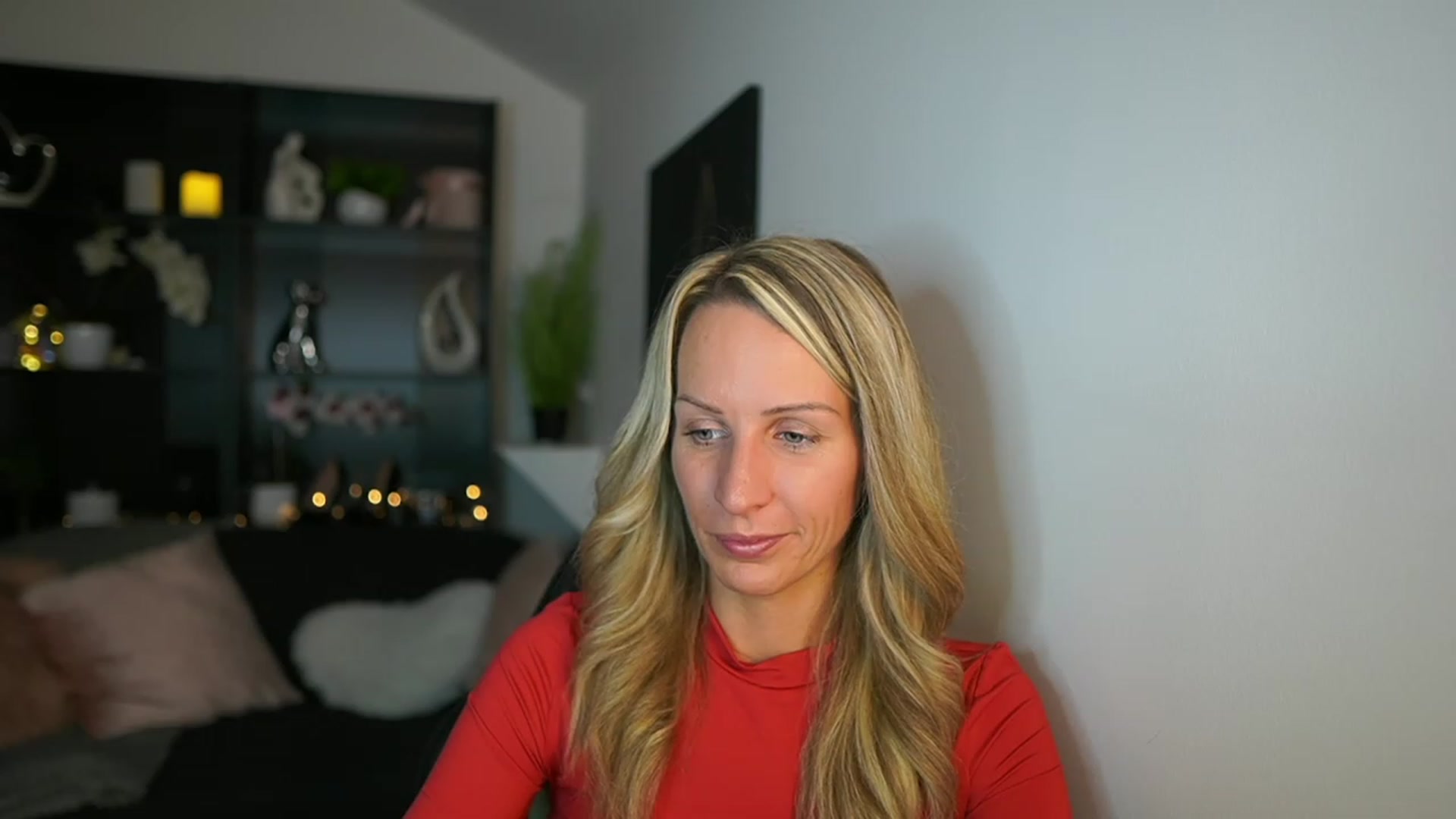 Gallery image thumbnail from Nikki__Sexx__'s myfreecams stream on, 10/19/2023, 19:56 image 4 of 20