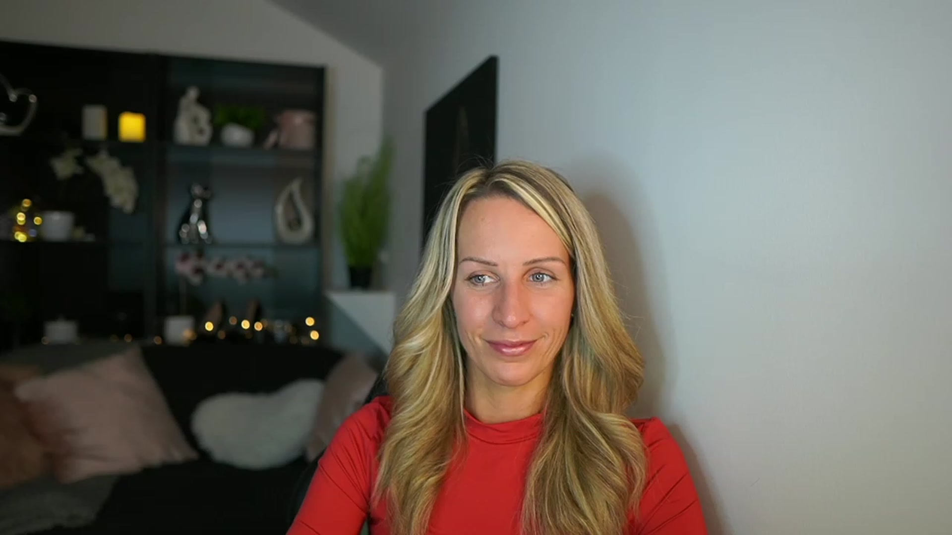 Gallery image thumbnail from Nikki__Sexx__'s myfreecams stream on, 10/19/2023, 19:56 image 2 of 20