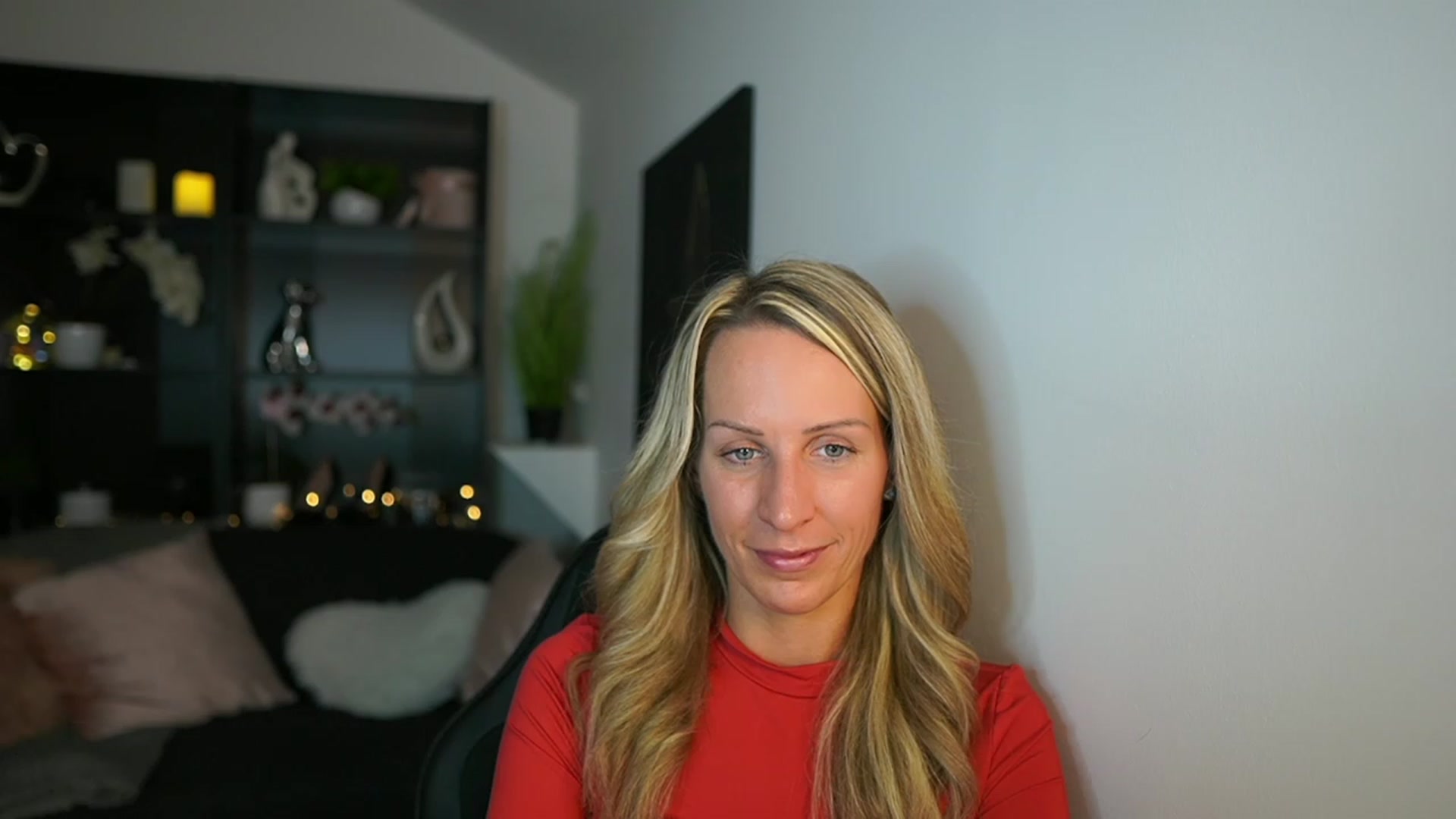 Gallery image thumbnail from Nikki__Sexx__'s myfreecams stream on, 10/19/2023, 19:56 image 17 of 20