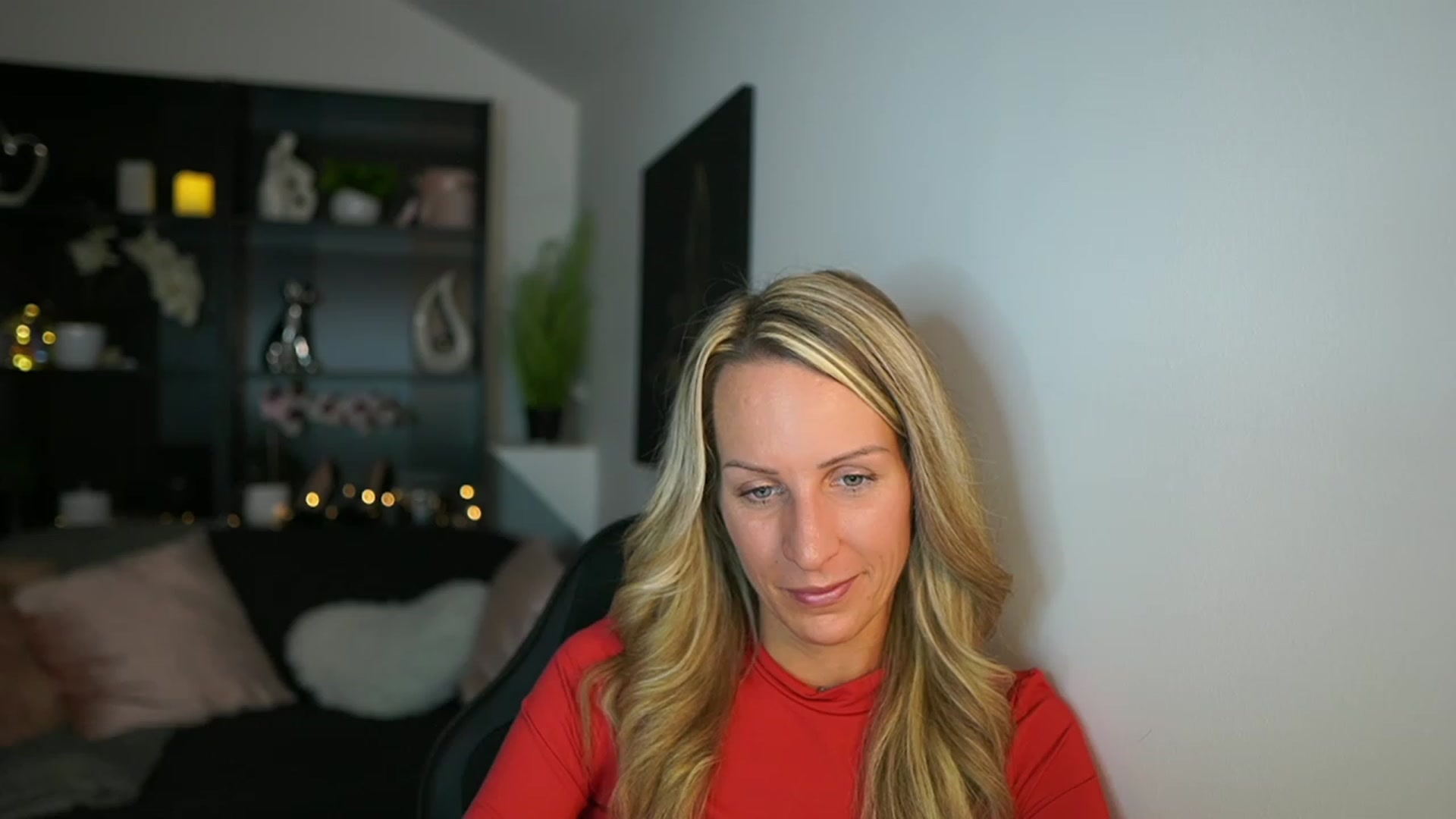 Gallery image thumbnail from Nikki__Sexx__'s myfreecams stream on, 10/19/2023, 19:56 image 19 of 20