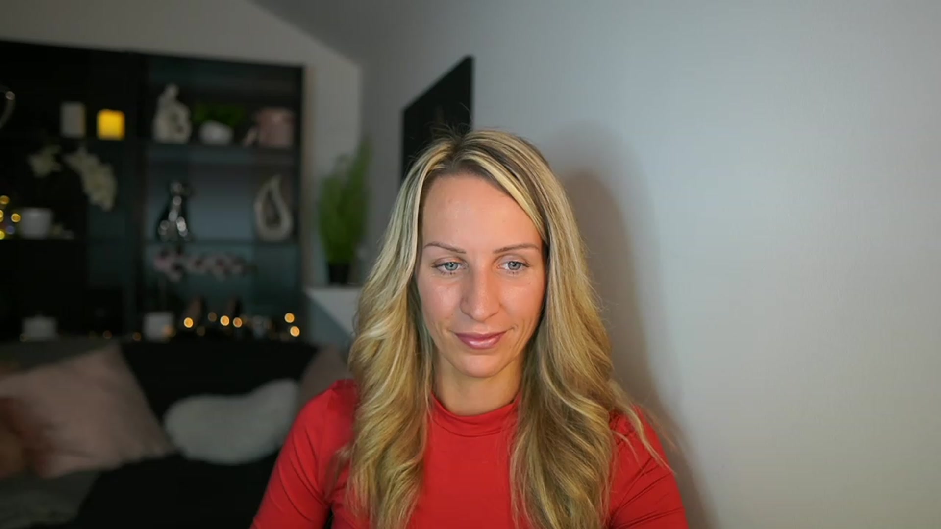 Gallery image thumbnail from Nikki__Sexx__'s myfreecams stream on, 10/19/2023, 21:52 image 15 of 20