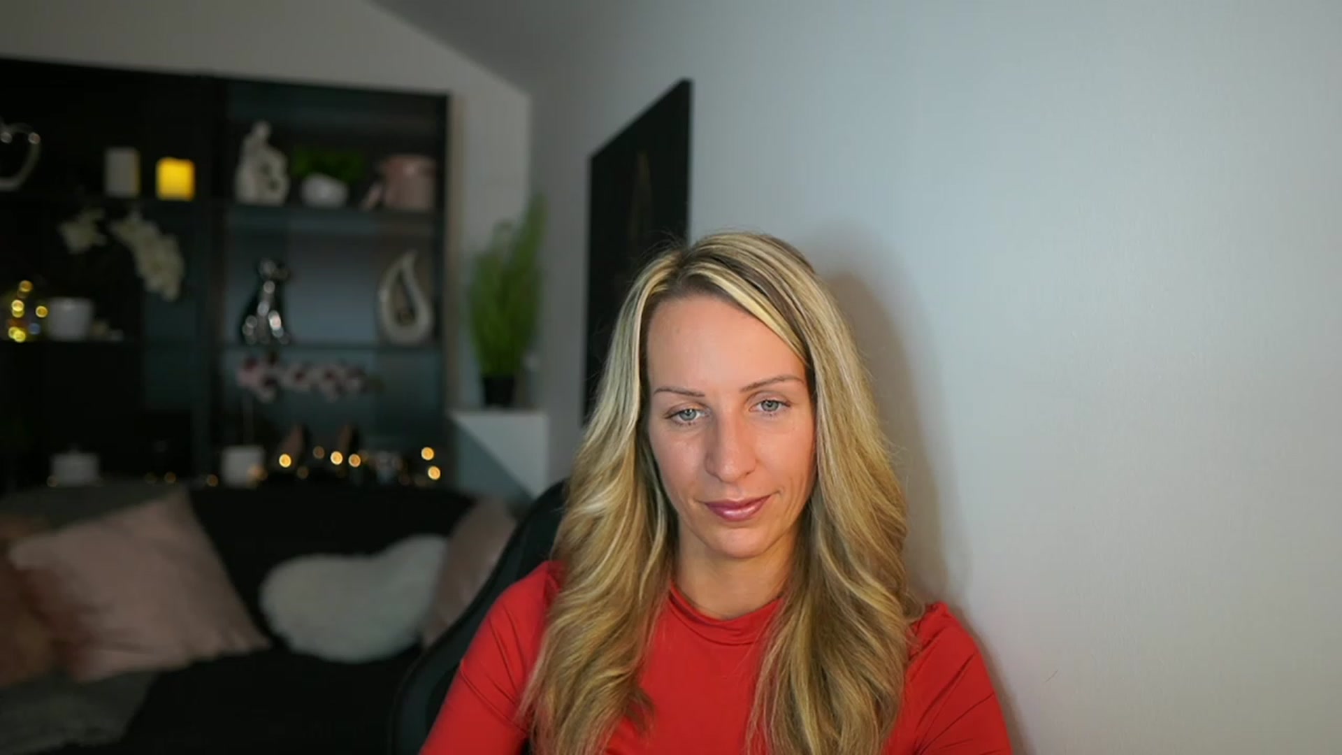 Gallery image thumbnail from Nikki__Sexx__'s myfreecams stream on, 10/19/2023, 21:52 image 6 of 20