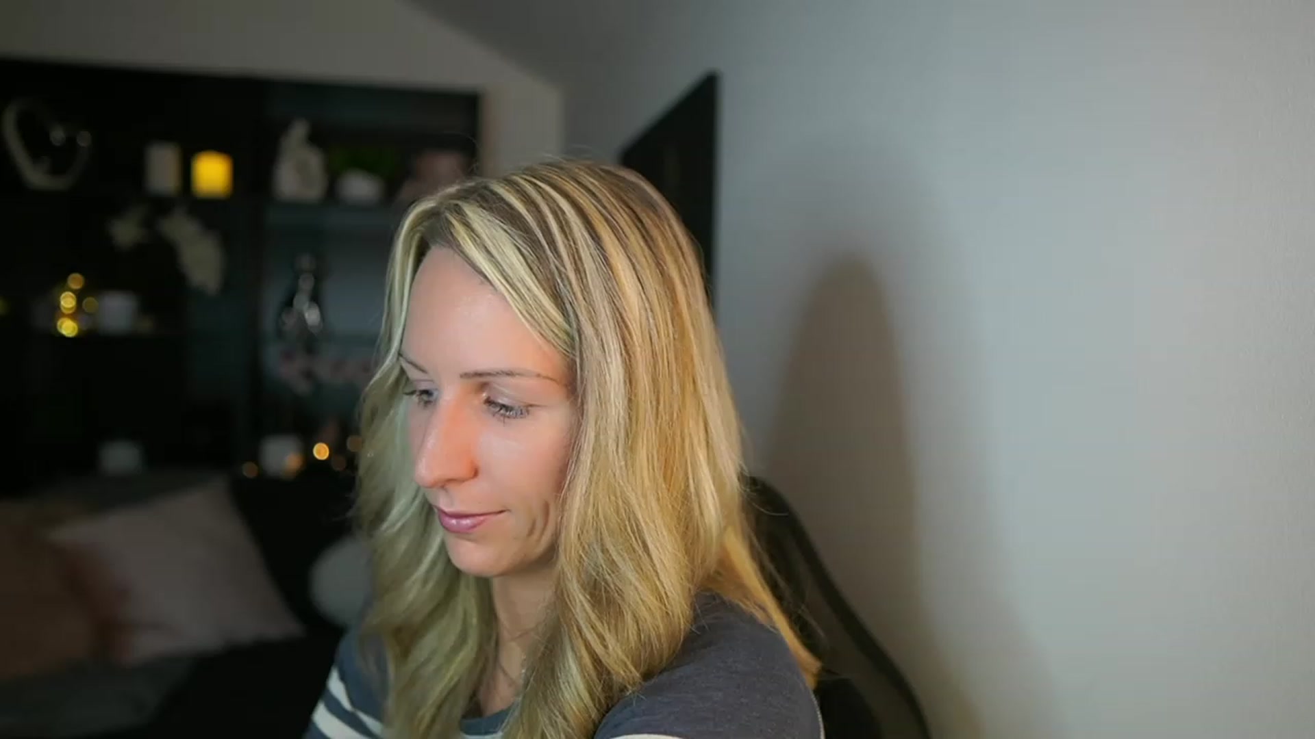 Gallery image thumbnail from Nikki__Sexx__'s myfreecams stream on, 10/22/2023, 19:09 image 2 of 20