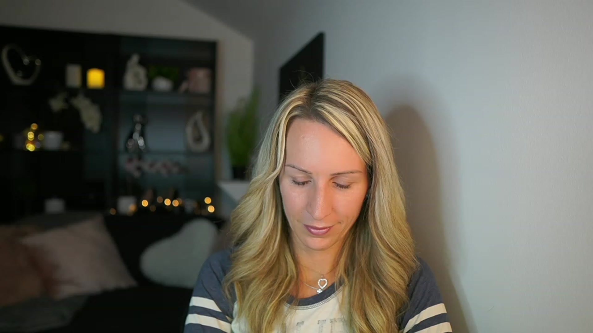 Gallery image thumbnail from Nikki__Sexx__'s myfreecams stream on, 10/22/2023, 19:09 image 1 of 20