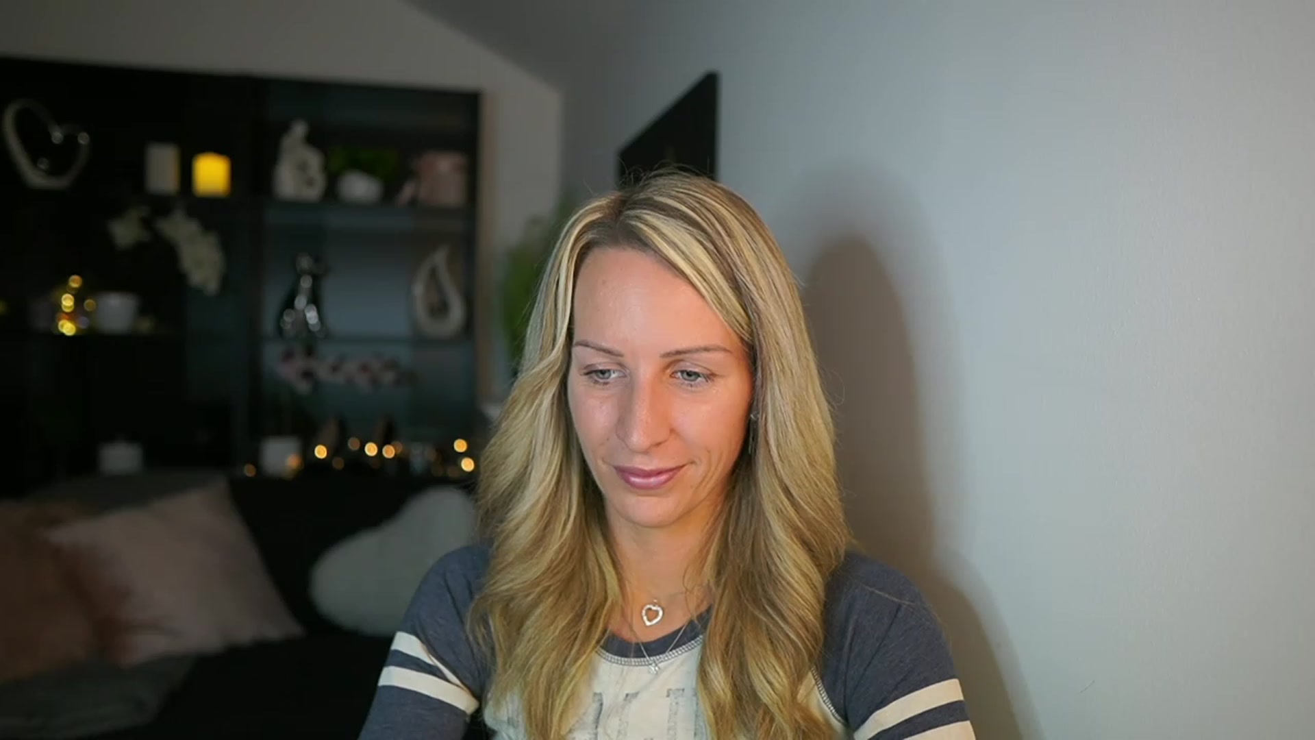 Gallery image thumbnail from Nikki__Sexx__'s myfreecams stream on, 10/22/2023, 19:09 image 13 of 20