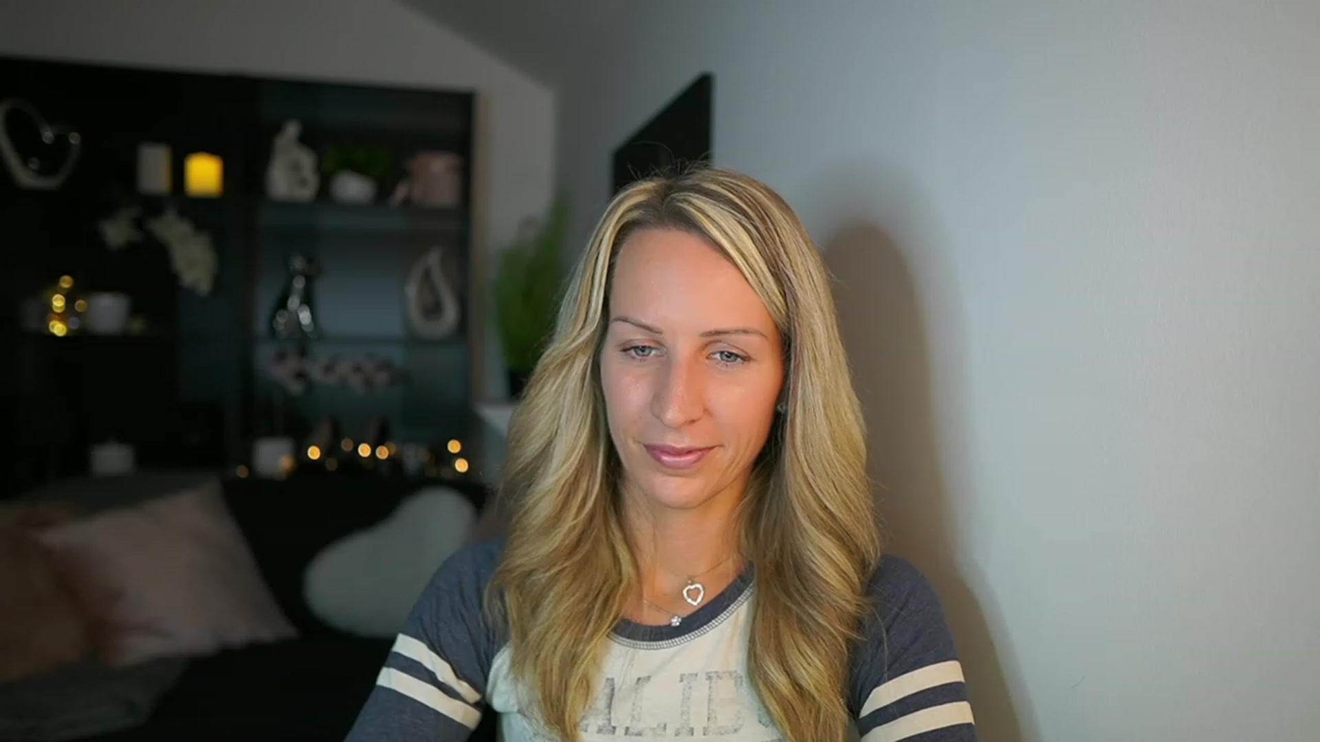 Gallery image thumbnail from Nikki__Sexx__'s myfreecams stream on, 10/22/2023, 19:53 image 12 of 20