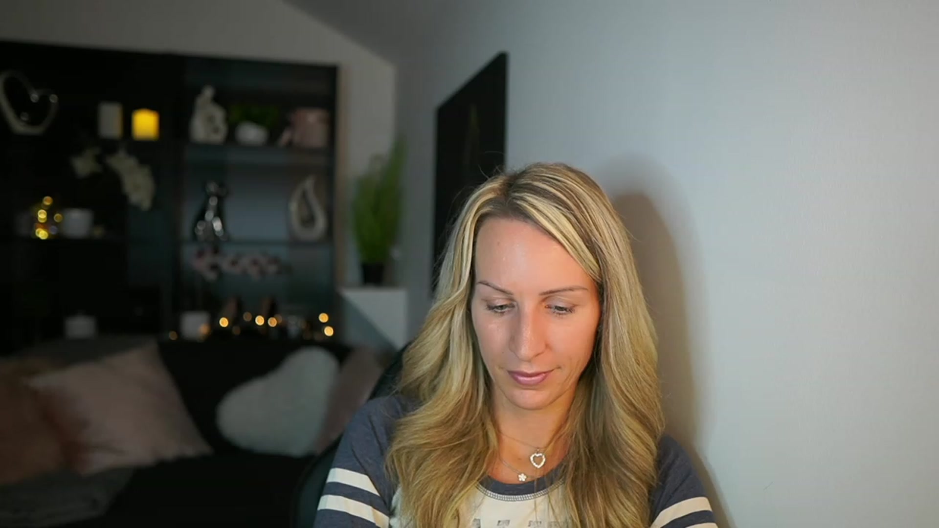 Gallery image thumbnail from Nikki__Sexx__'s myfreecams stream on, 10/22/2023, 20:31 image 2 of 20