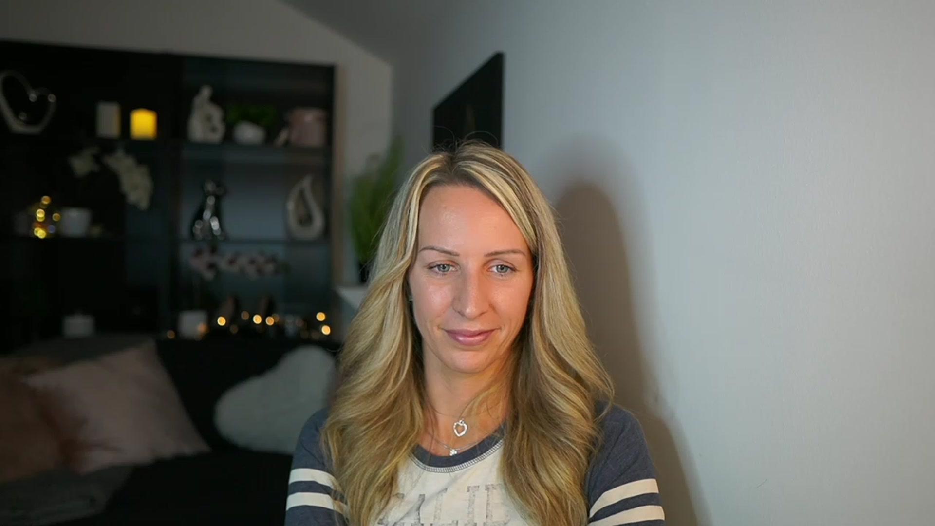 Gallery image thumbnail from Nikki__Sexx__'s myfreecams stream on, 10/22/2023, 20:31 image 9 of 20