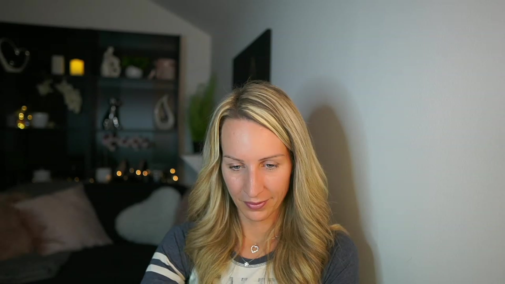 Gallery image thumbnail from Nikki__Sexx__'s myfreecams stream on, 10/22/2023, 21:51 image 11 of 20