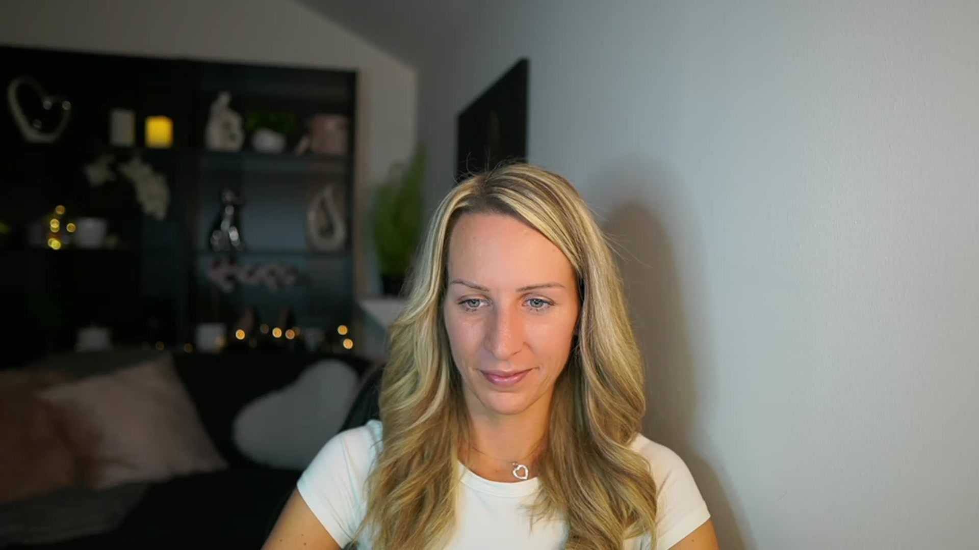 Gallery image thumbnail from Nikki__Sexx__'s myfreecams stream on, 10/23/2023, 19:02 image 11 of 20
