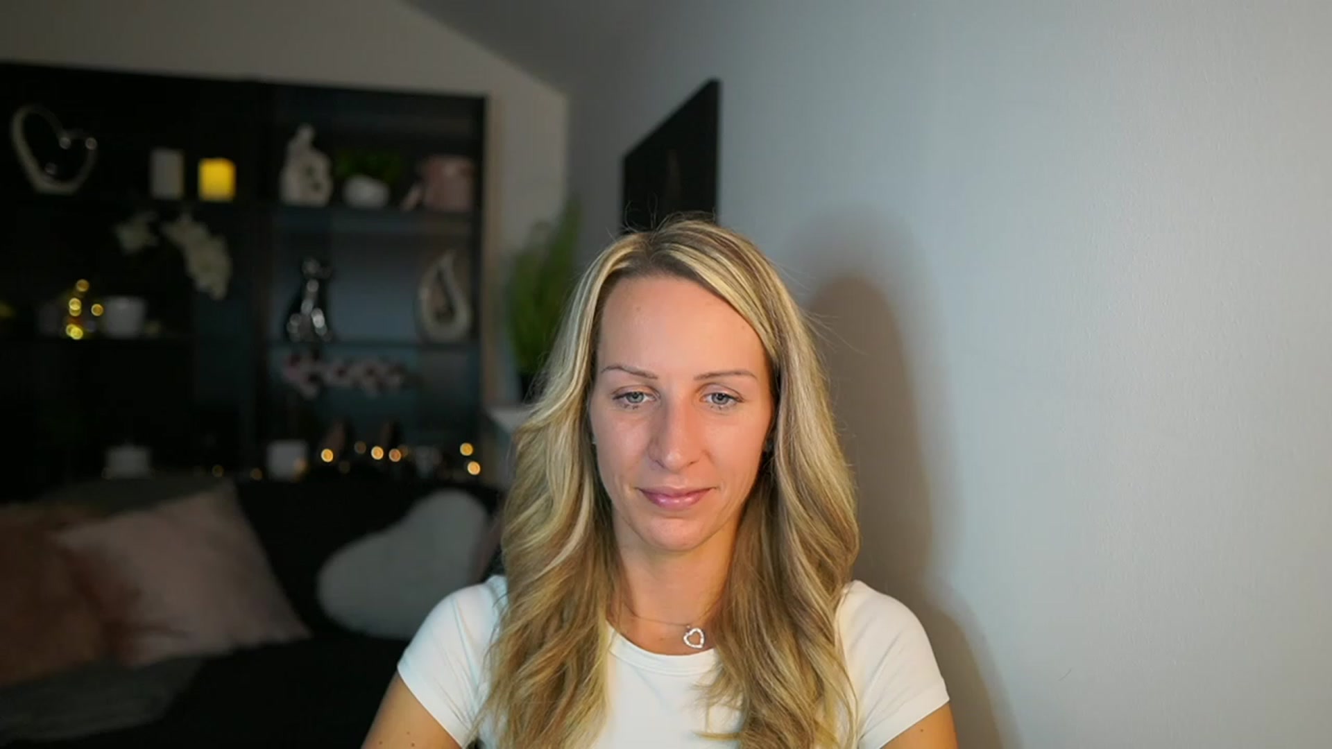 Gallery image thumbnail from Nikki__Sexx__'s myfreecams stream on, 10/23/2023, 19:02 image 4 of 20