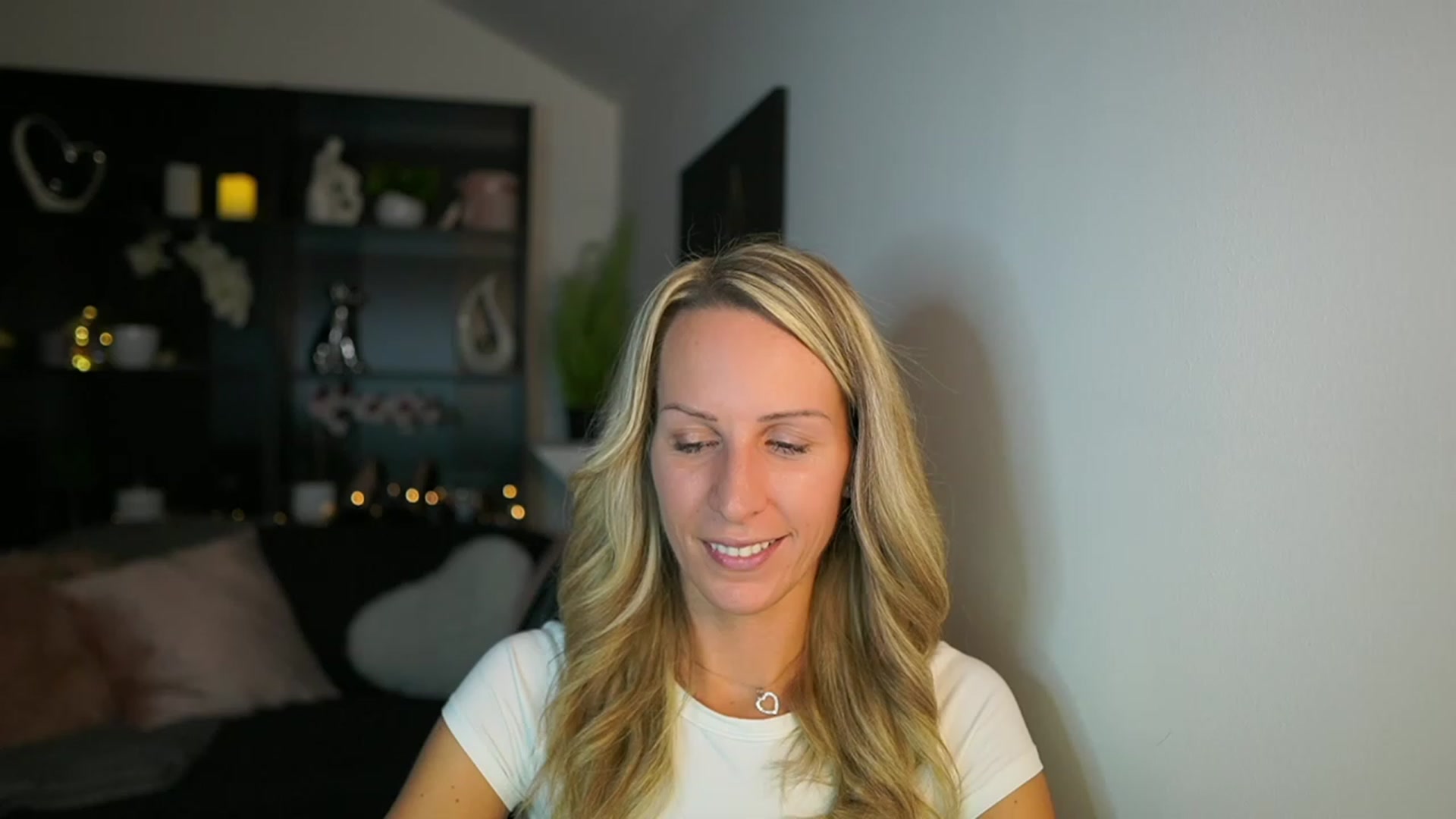 Gallery image thumbnail from Nikki__Sexx__'s myfreecams stream on, 10/23/2023, 19:02 image 8 of 20