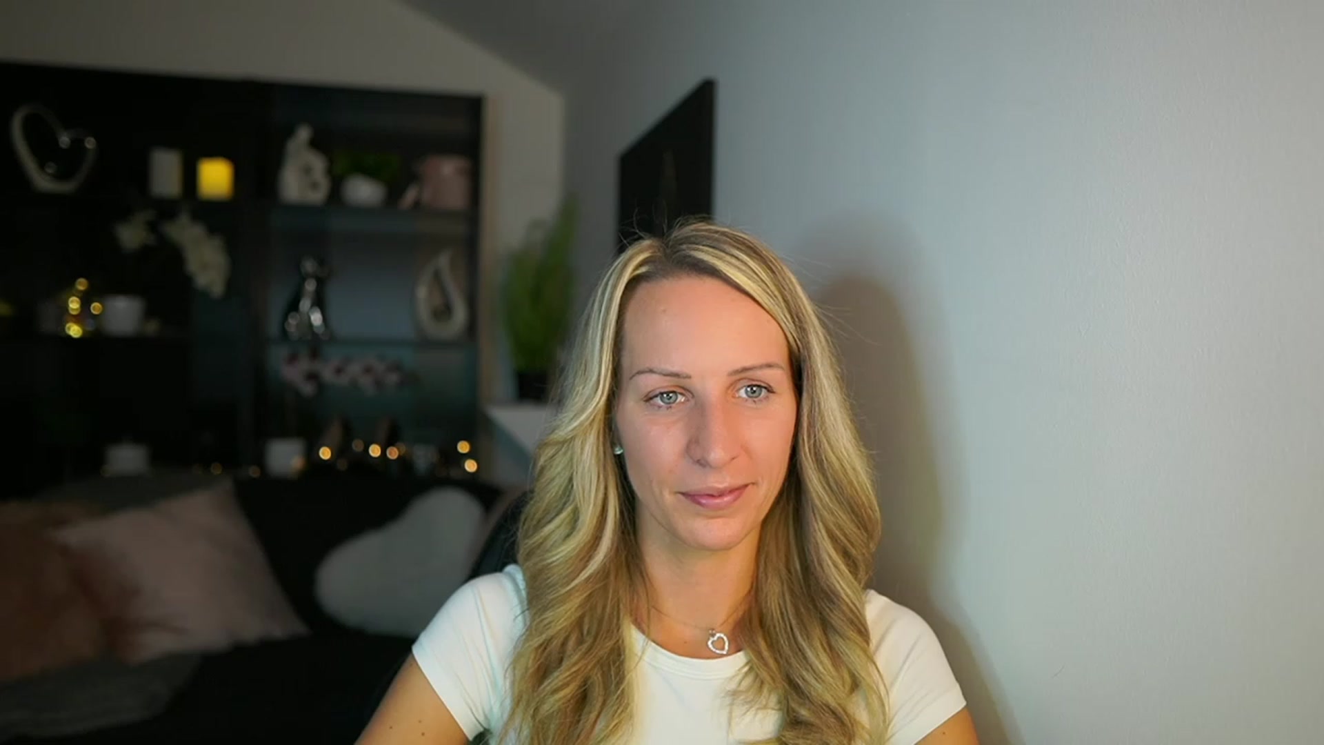 Gallery image thumbnail from Nikki__Sexx__'s myfreecams stream on, 10/23/2023, 19:02 image 9 of 20