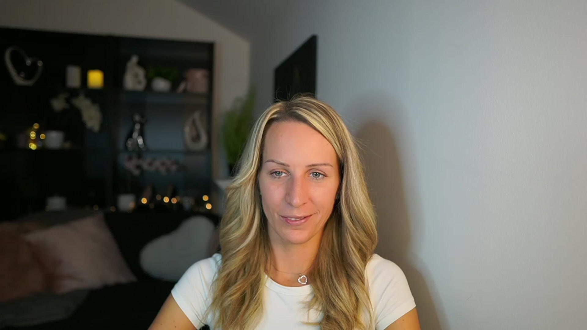Gallery image thumbnail from Nikki__Sexx__'s myfreecams stream on, 10/23/2023, 19:02 image 2 of 20