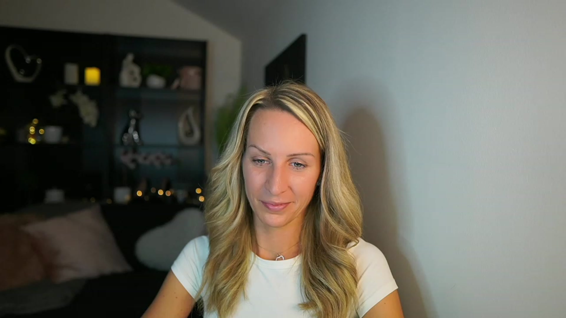 Gallery image thumbnail from Nikki__Sexx__'s myfreecams stream on, 10/23/2023, 19:23 image 15 of 20