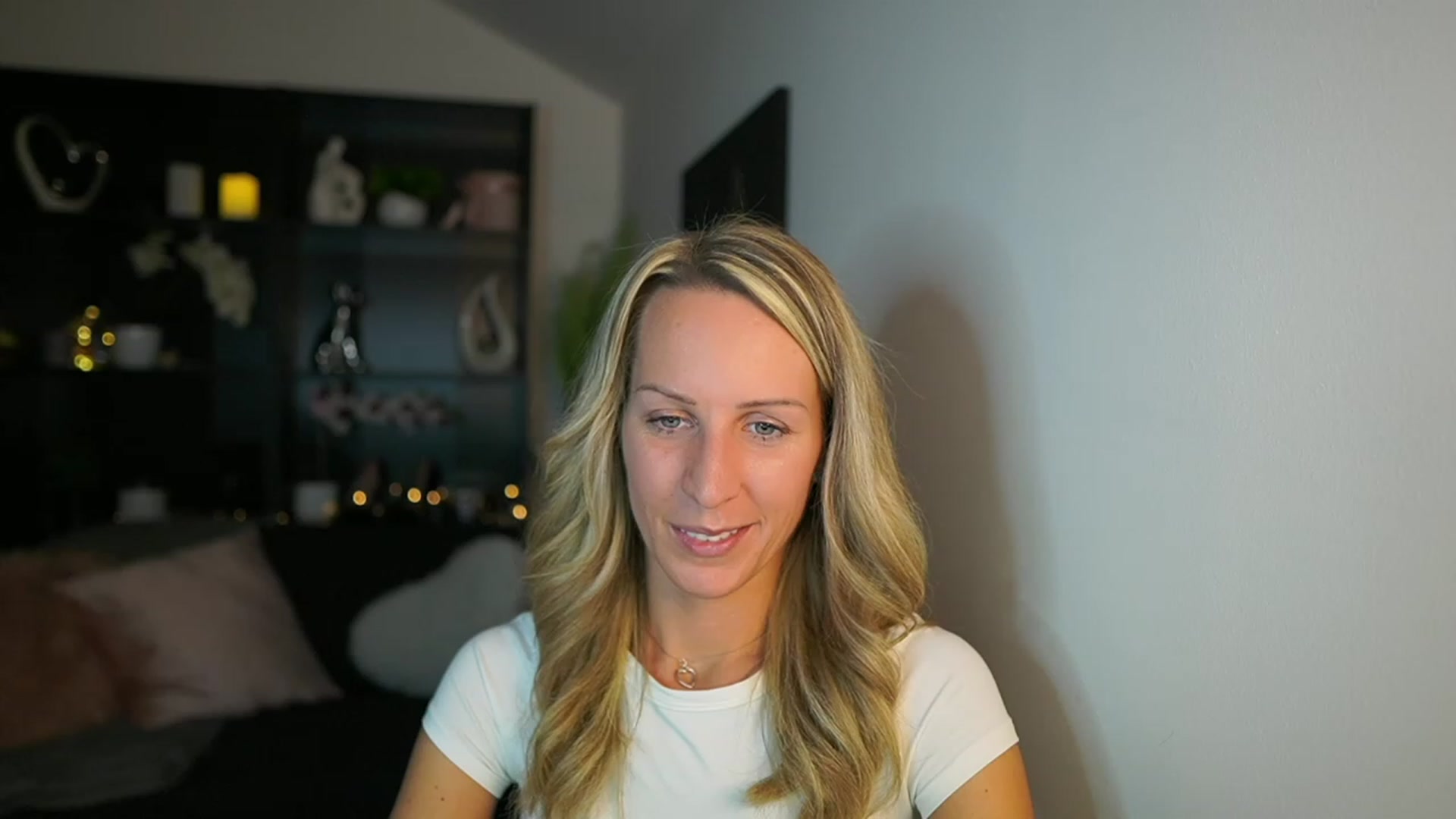 Gallery image thumbnail from Nikki__Sexx__'s myfreecams stream on, 10/23/2023, 19:23 image 14 of 20