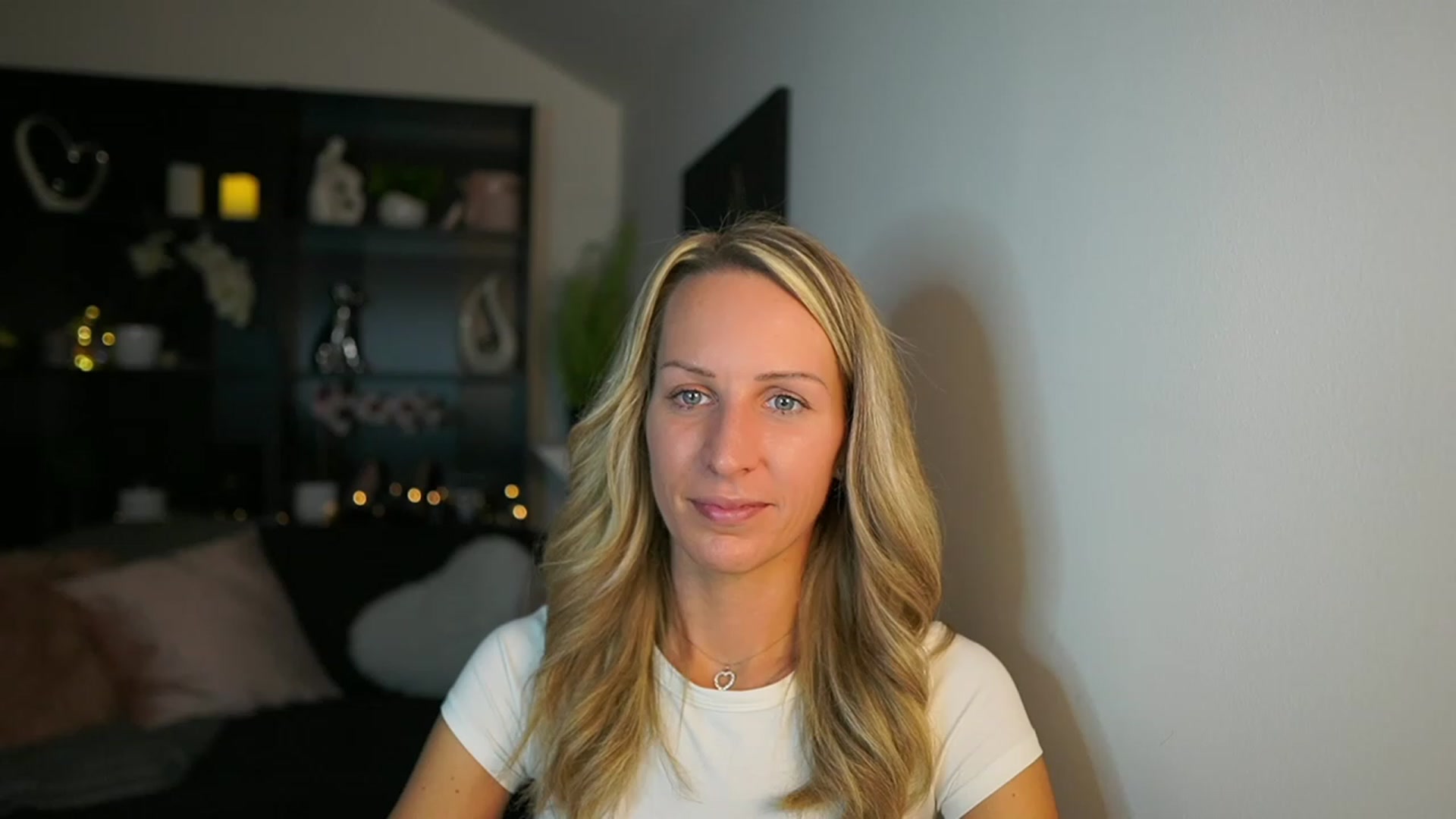 Gallery image thumbnail from Nikki__Sexx__'s myfreecams stream on, 10/23/2023, 19:23 image 10 of 20