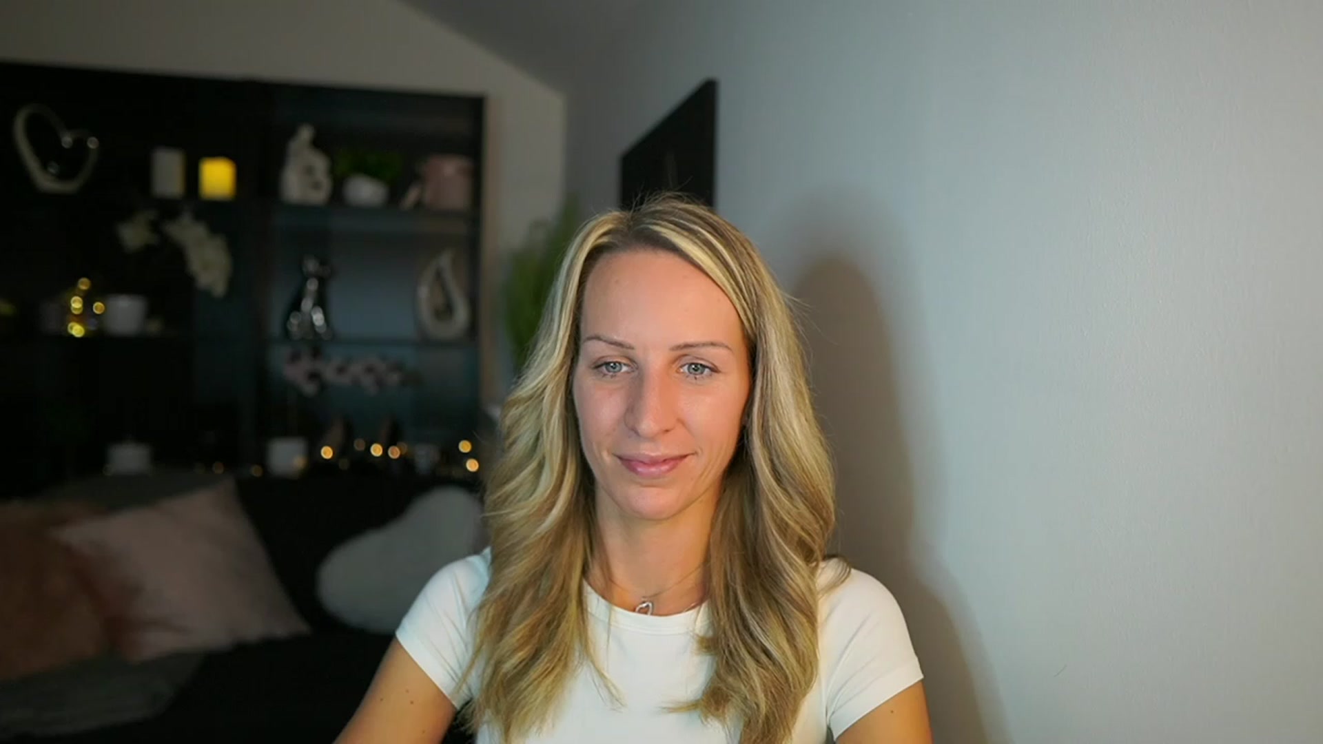Gallery image thumbnail from Nikki__Sexx__'s myfreecams stream on, 10/23/2023, 19:23 image 1 of 20