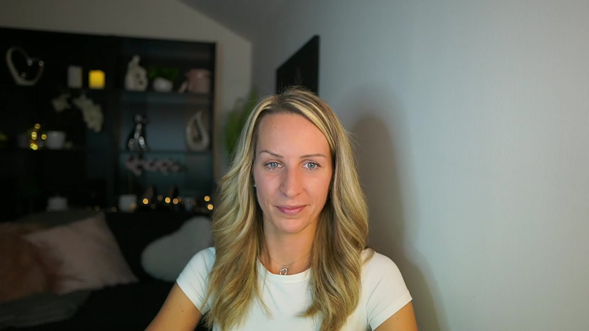 Gallery image thumbnail from Nikki__Sexx__'s myfreecams stream on, 10/23/2023, 19:23 image 5 of 20