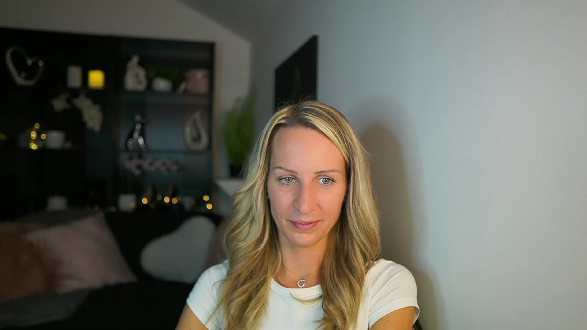 Gallery image thumbnail from Nikki__Sexx__'s myfreecams stream on, 10/23/2023, 20:00 image 5 of 20
