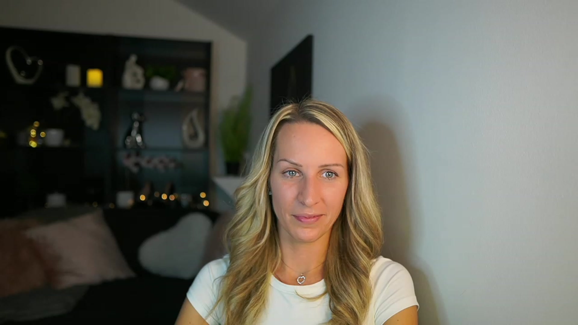 Gallery image thumbnail from Nikki__Sexx__'s myfreecams stream on, 10/23/2023, 20:00 image 6 of 20