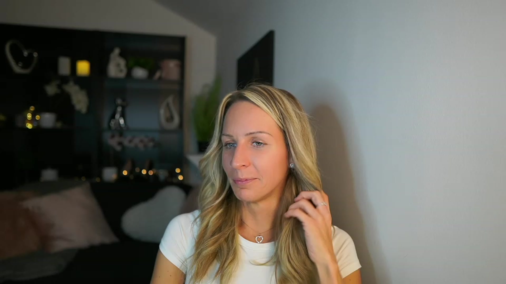 Gallery image thumbnail from Nikki__Sexx__'s myfreecams stream on, 10/23/2023, 20:00 image 1 of 20